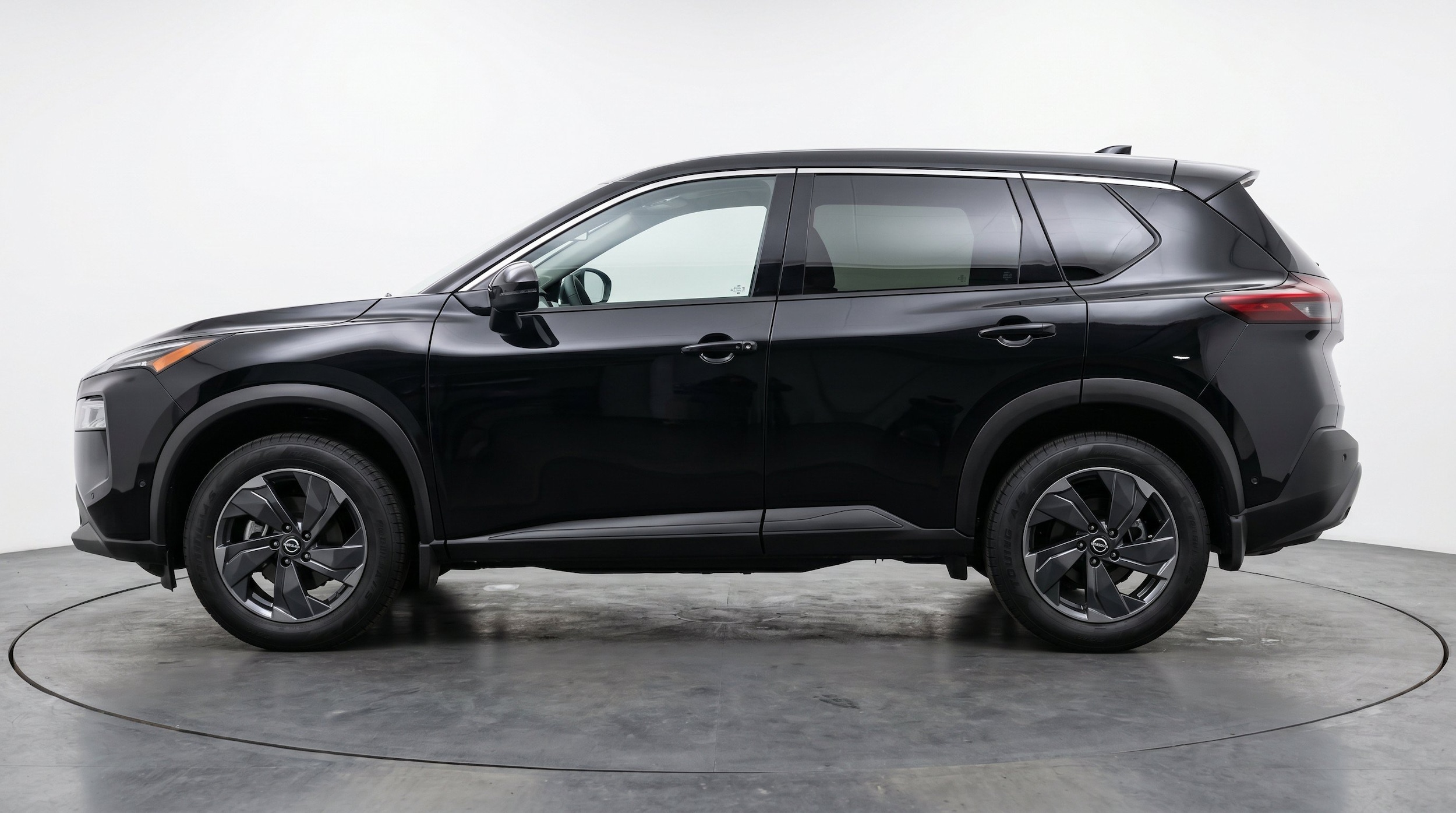 Thumbnail: 2025 Nissan Rogue - 5