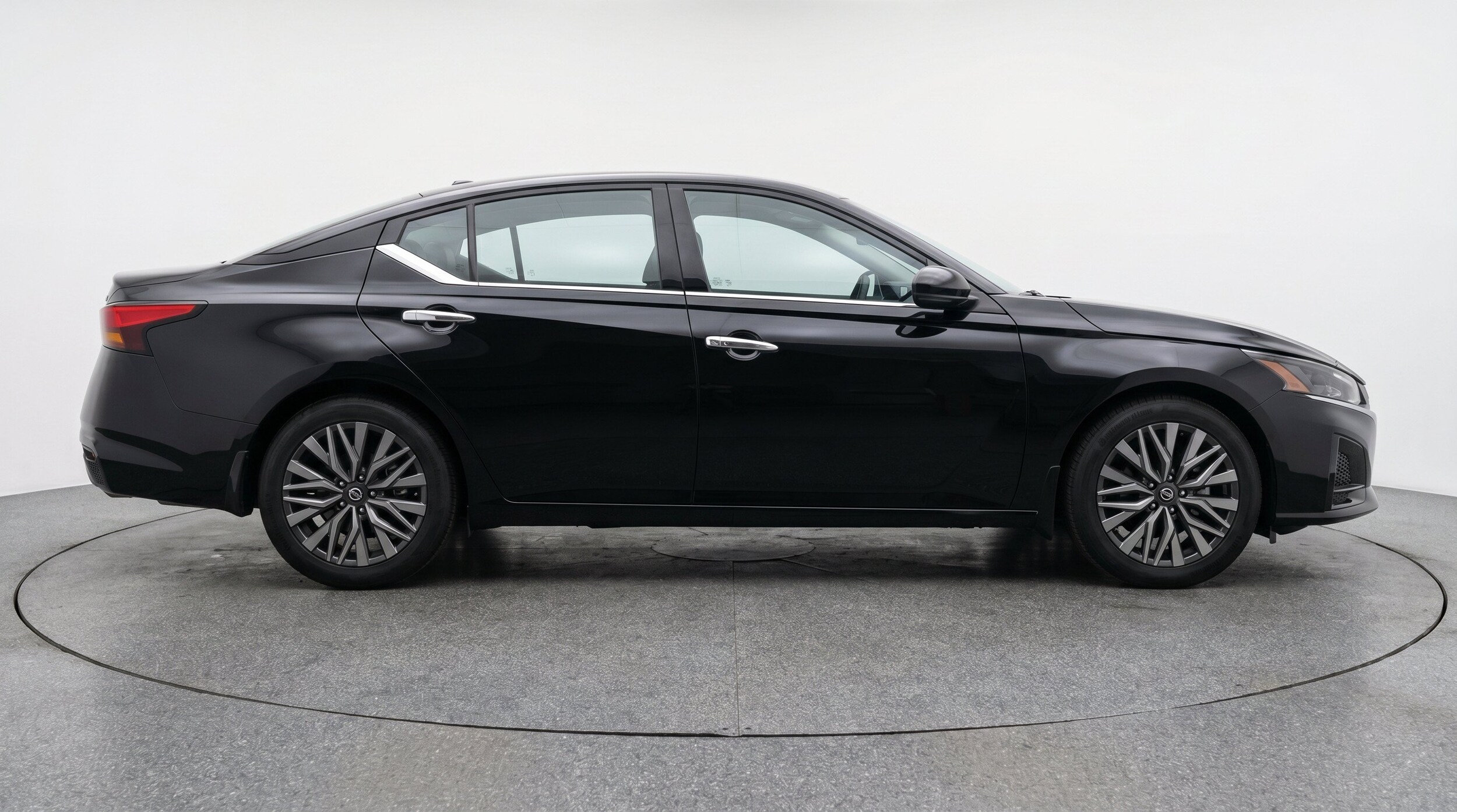 Thumbnail: 2025 Nissan Altima - 11
