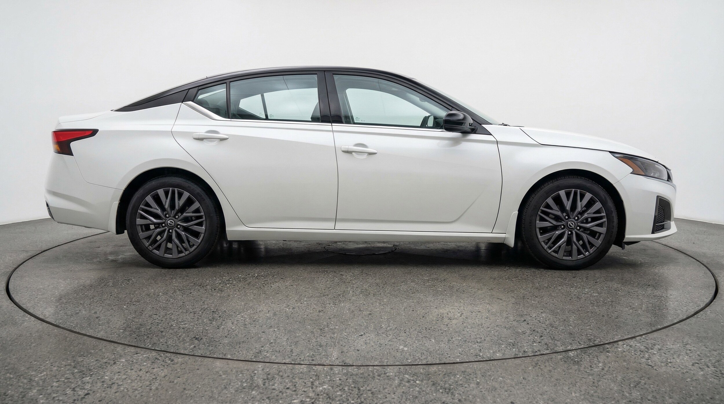Thumbnail: 2025 Nissan Altima - 11