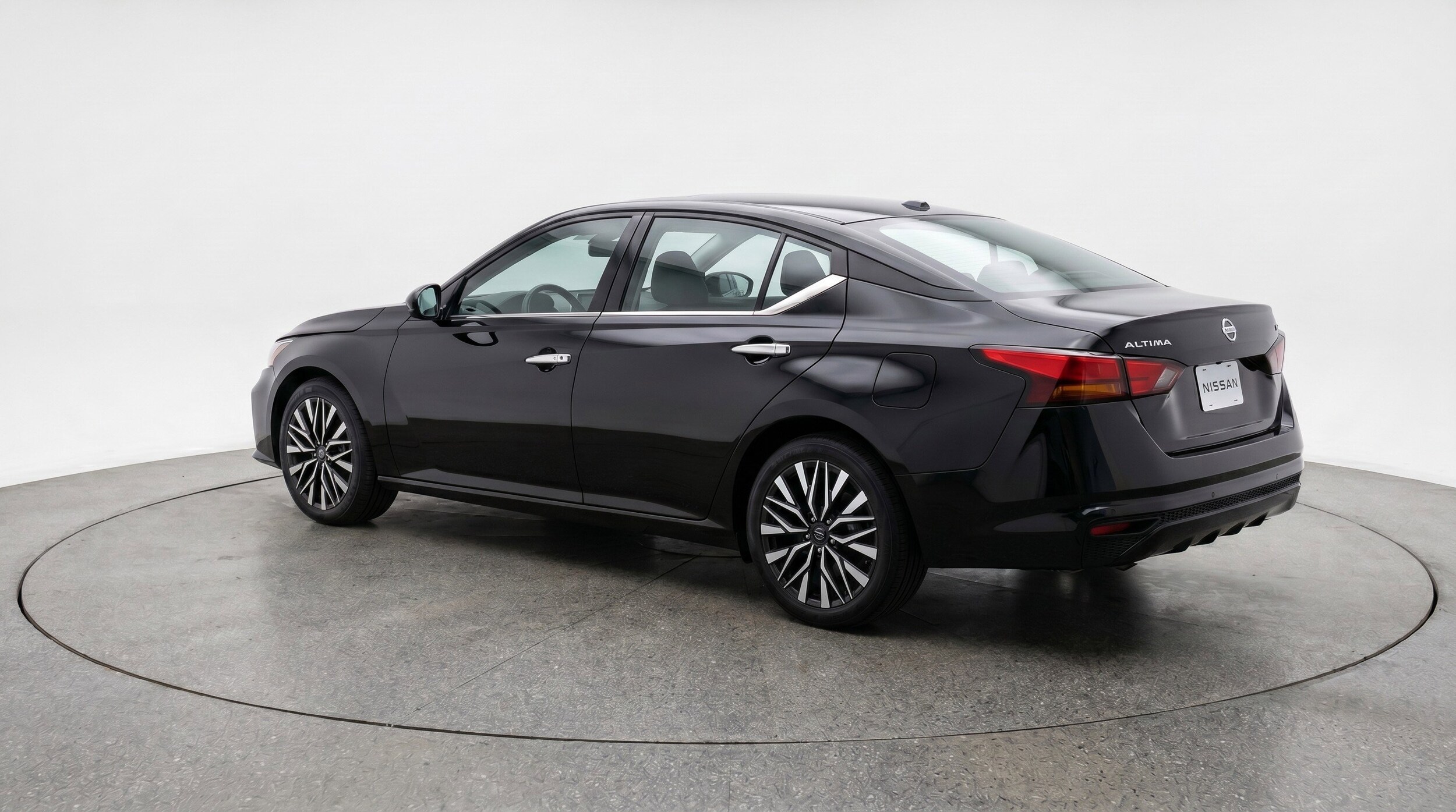 Thumbnail: 2025 Nissan Altima - 6