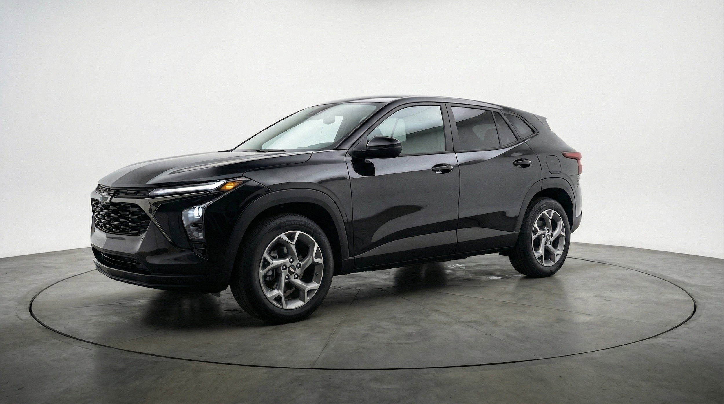 Thumbnail: 2025 Chevrolet Trax - 3