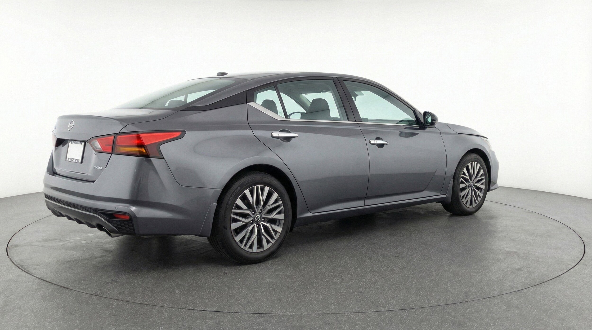 Thumbnail: 2025 Nissan Altima - 9