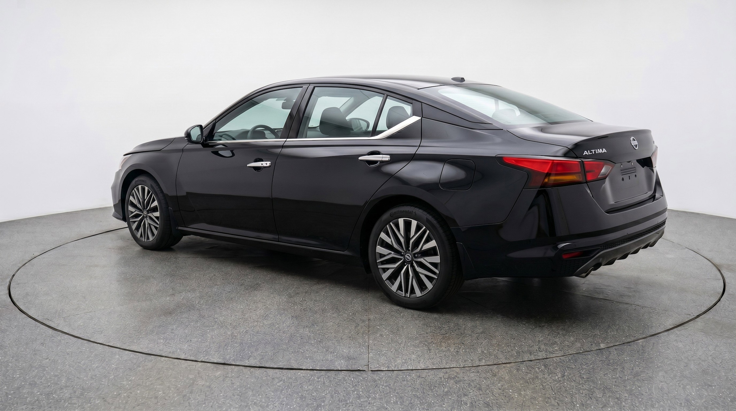 Thumbnail: 2025 Nissan Altima - 6