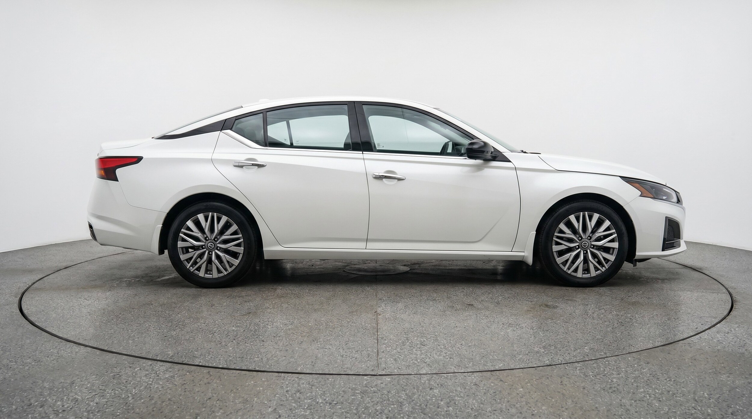 Thumbnail: 2025 Nissan Altima - 11