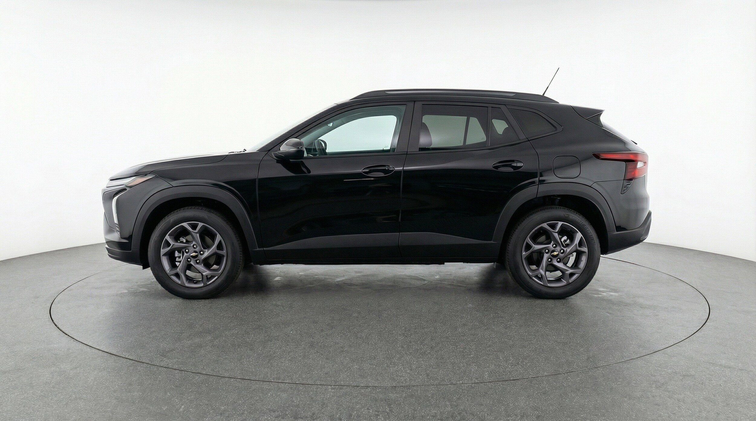Thumbnail: 2025 Chevrolet Trax - 5