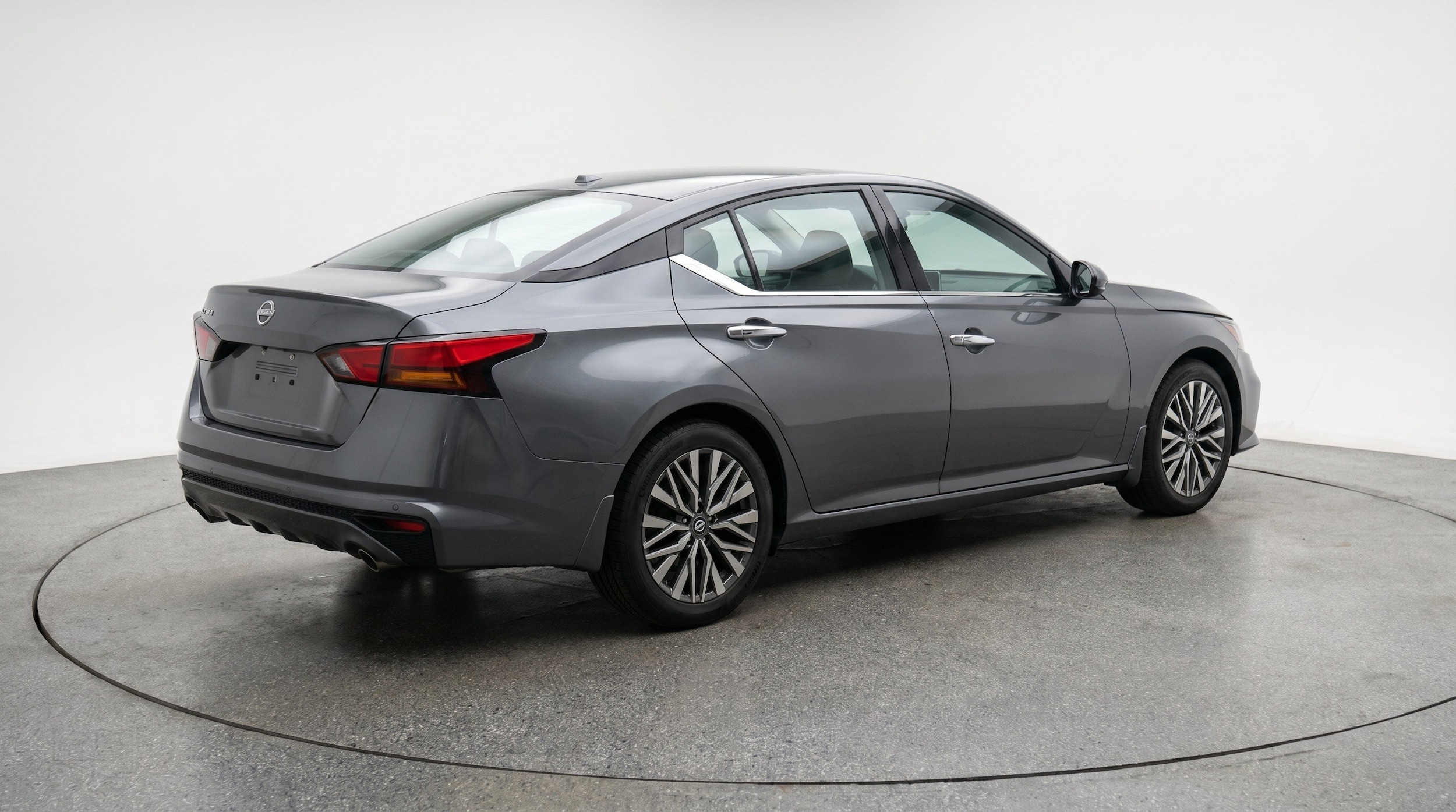 Thumbnail: 2025 Nissan Altima - 9