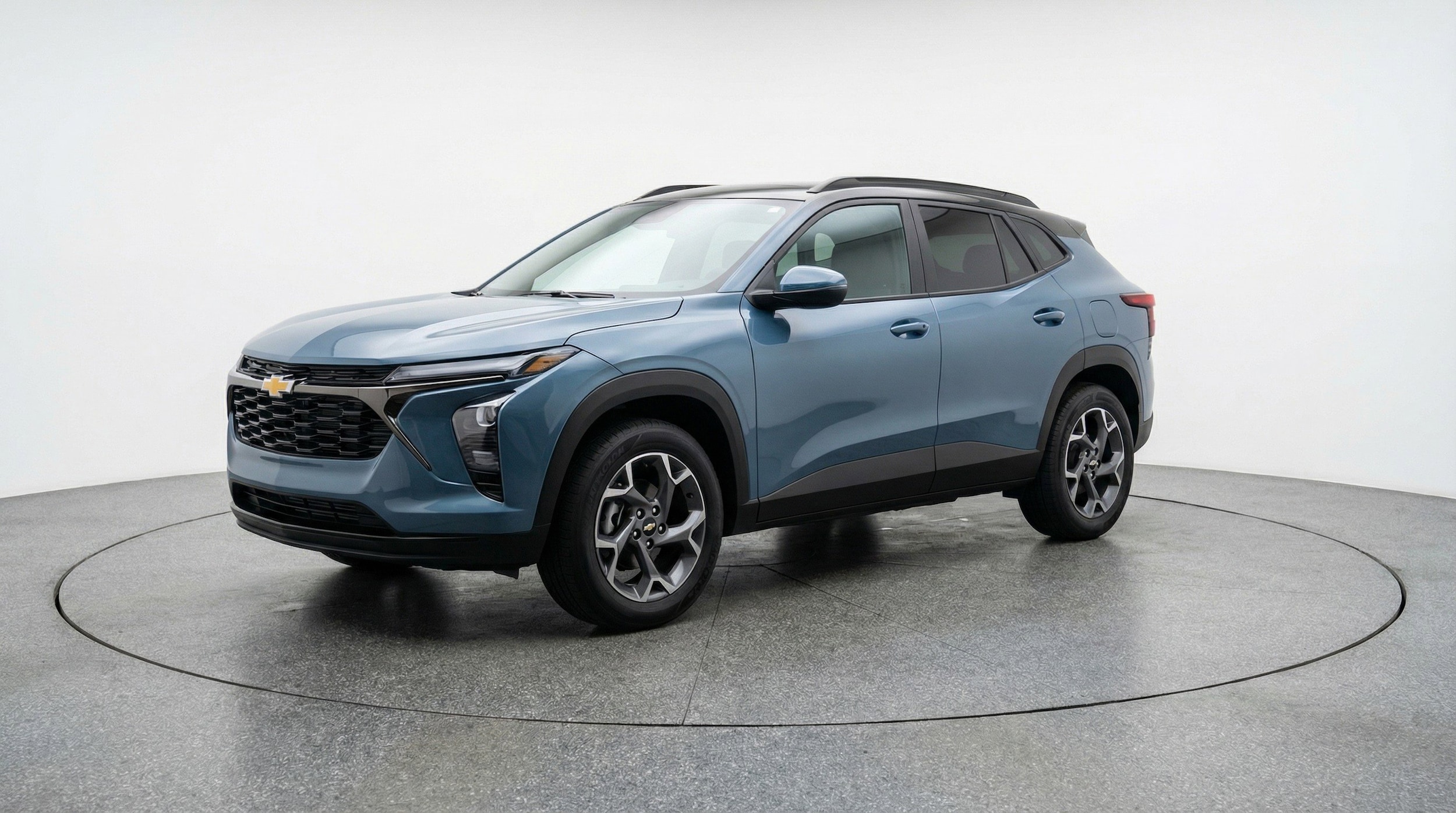 Thumbnail: 2025 Chevrolet Trax - 3