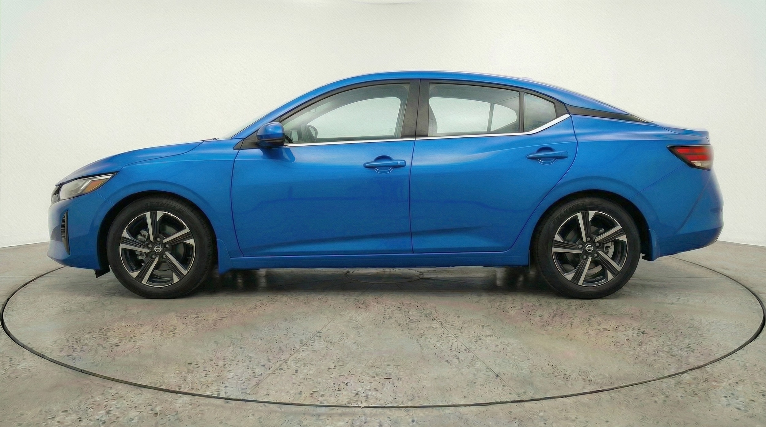 Thumbnail: 2025 Nissan Sentra - 4