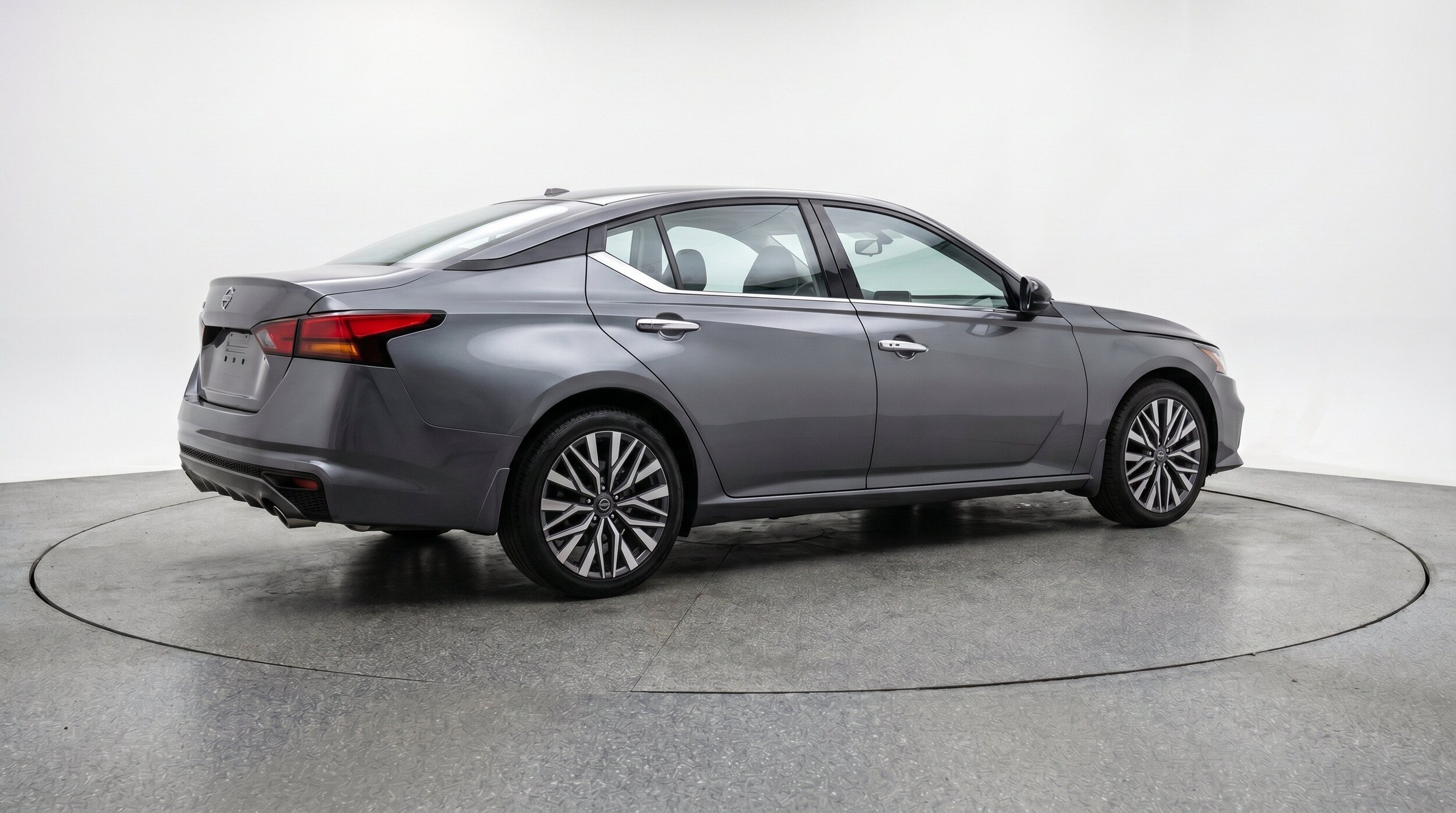 Thumbnail: 2025 Nissan Altima - 9