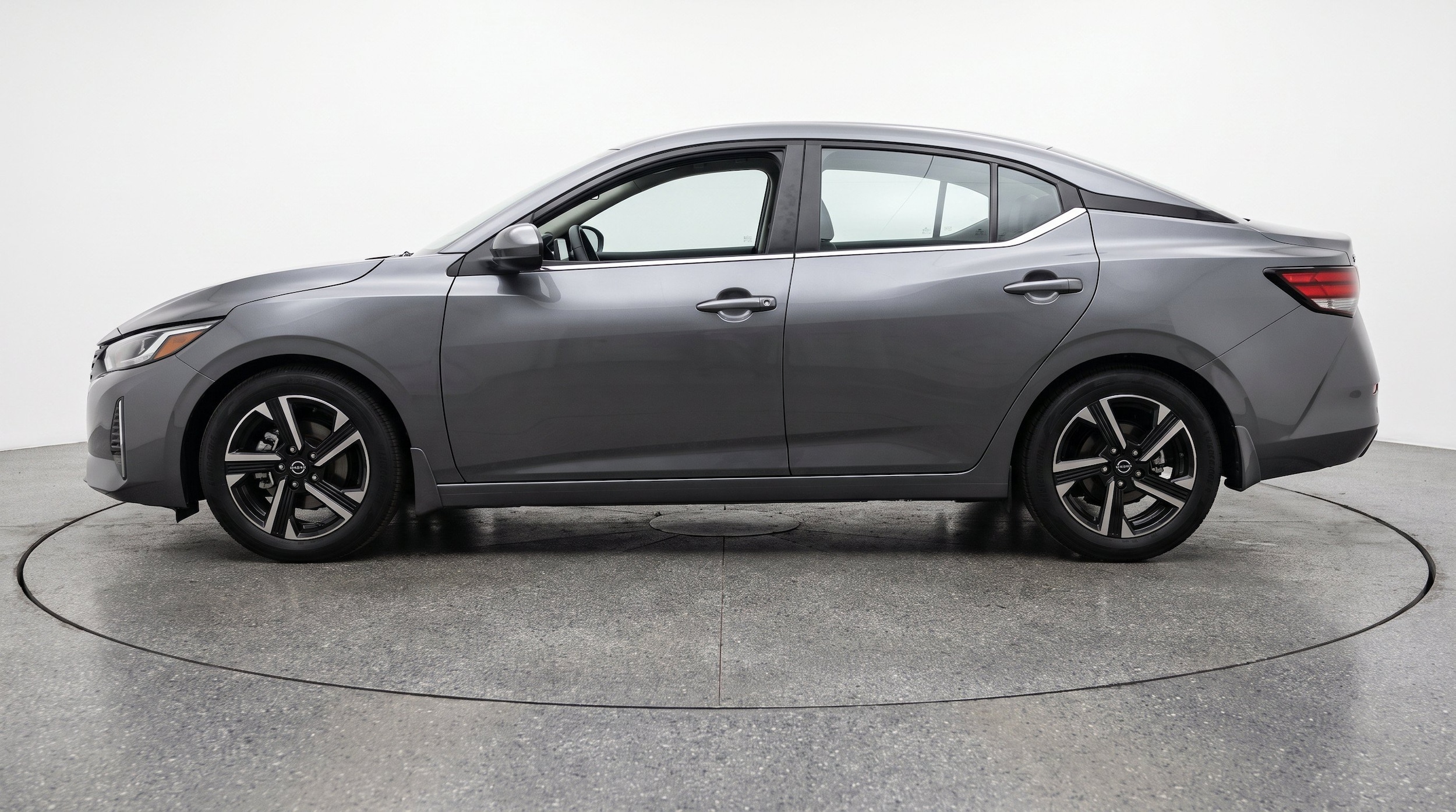 Thumbnail: 2025 Nissan Sentra - 5