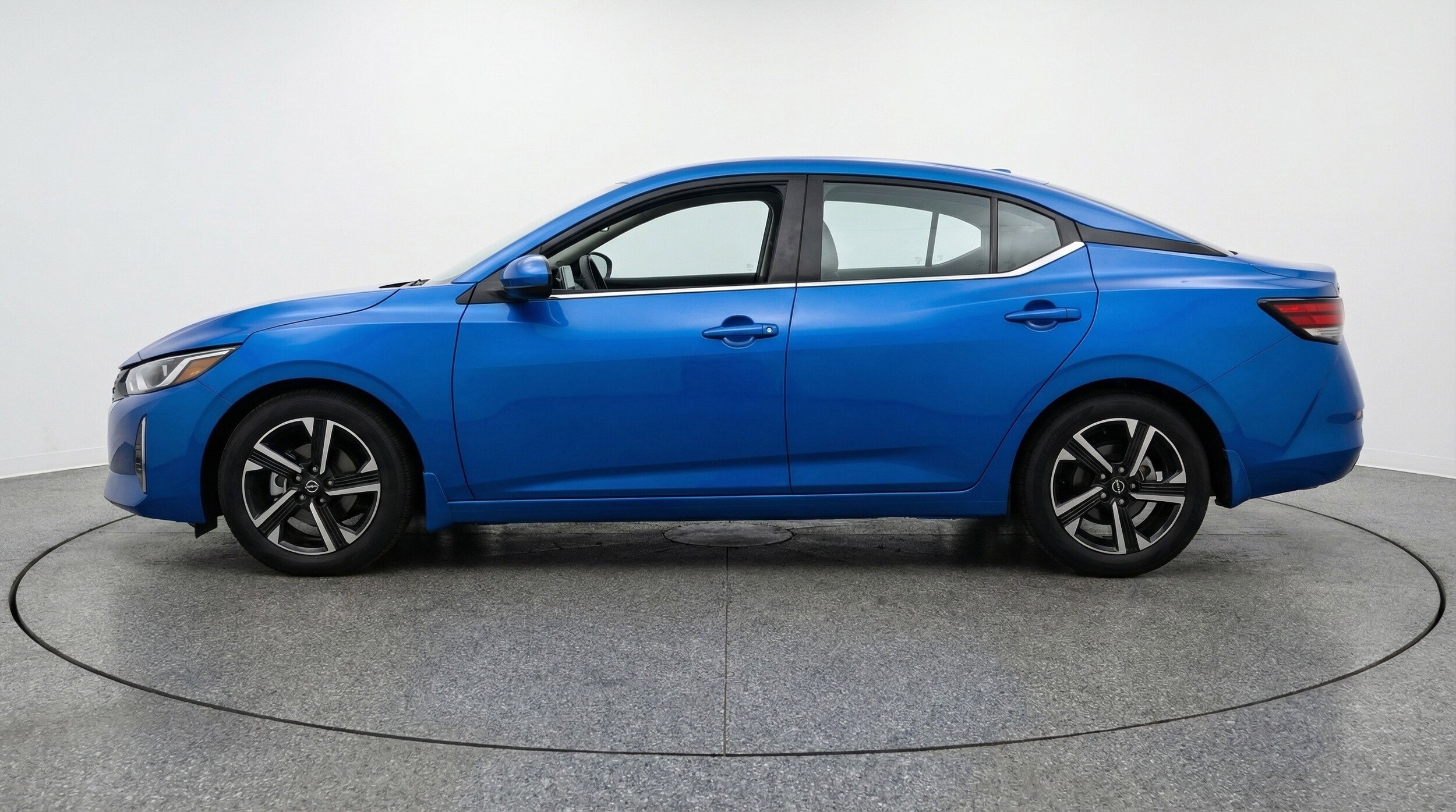Thumbnail: 2025 Nissan Sentra - 5