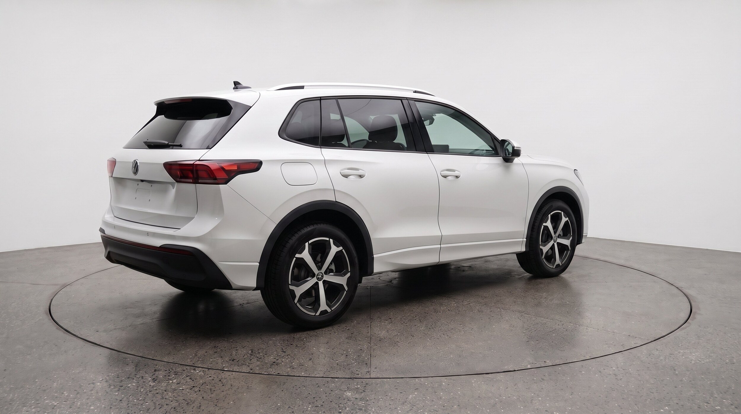 Thumbnail: 2026 Volkswagen Tiguan - 9