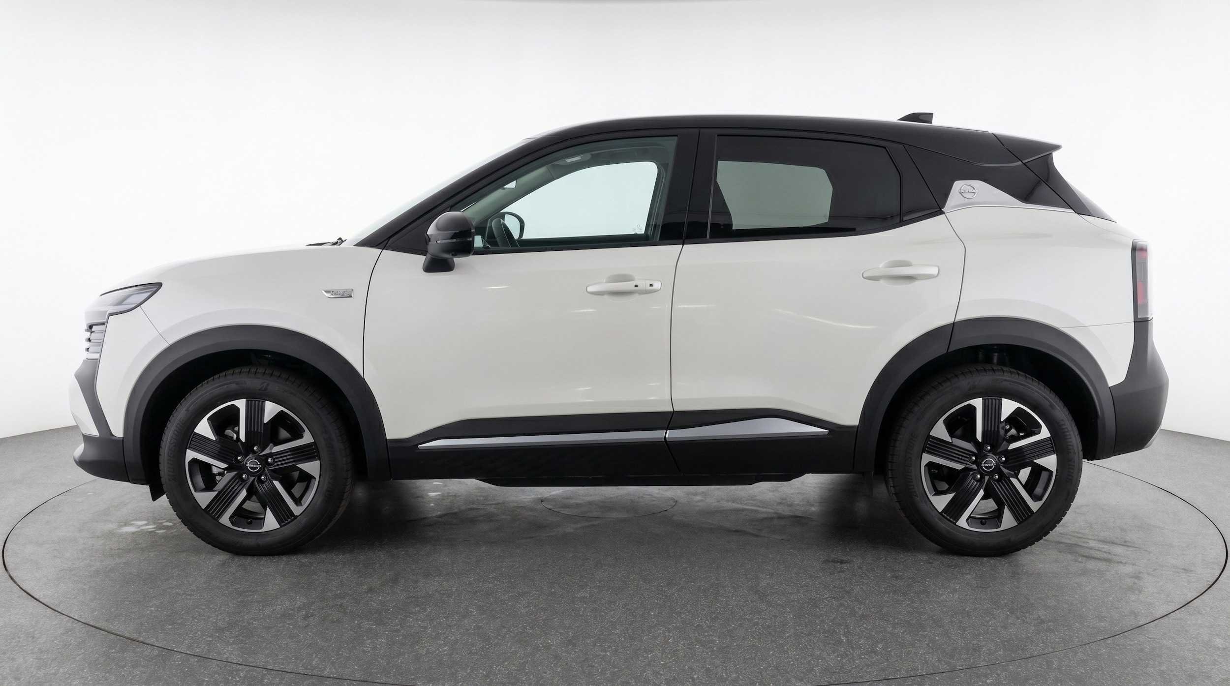 Thumbnail: 2026 Nissan Kicks - 5