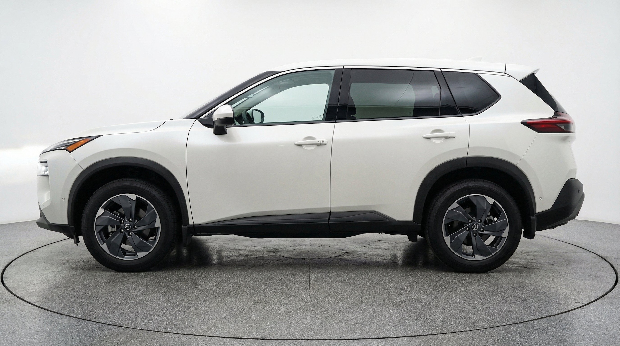 Thumbnail: 2025 Nissan Rogue - 5