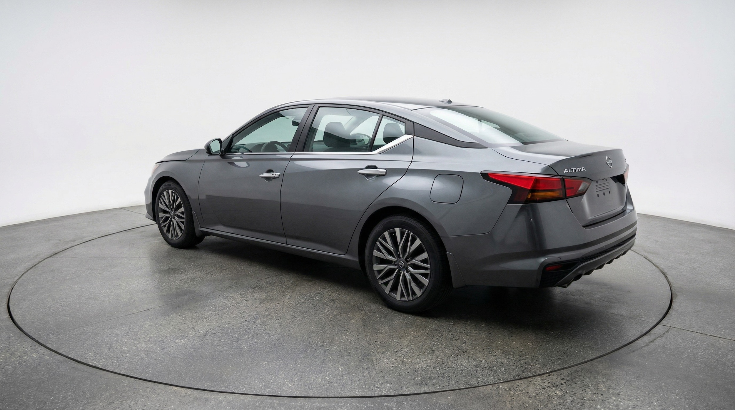 Thumbnail: 2025 Nissan Altima - 5