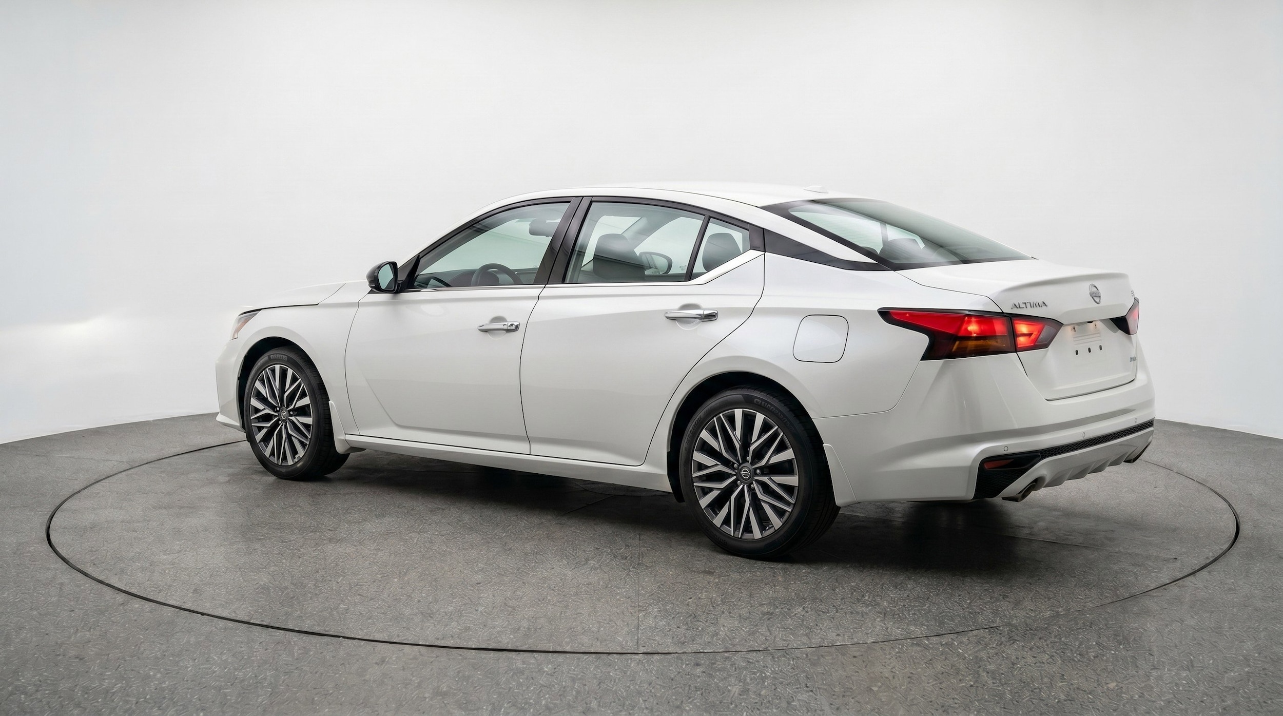 Thumbnail: 2025 Nissan Altima - 6