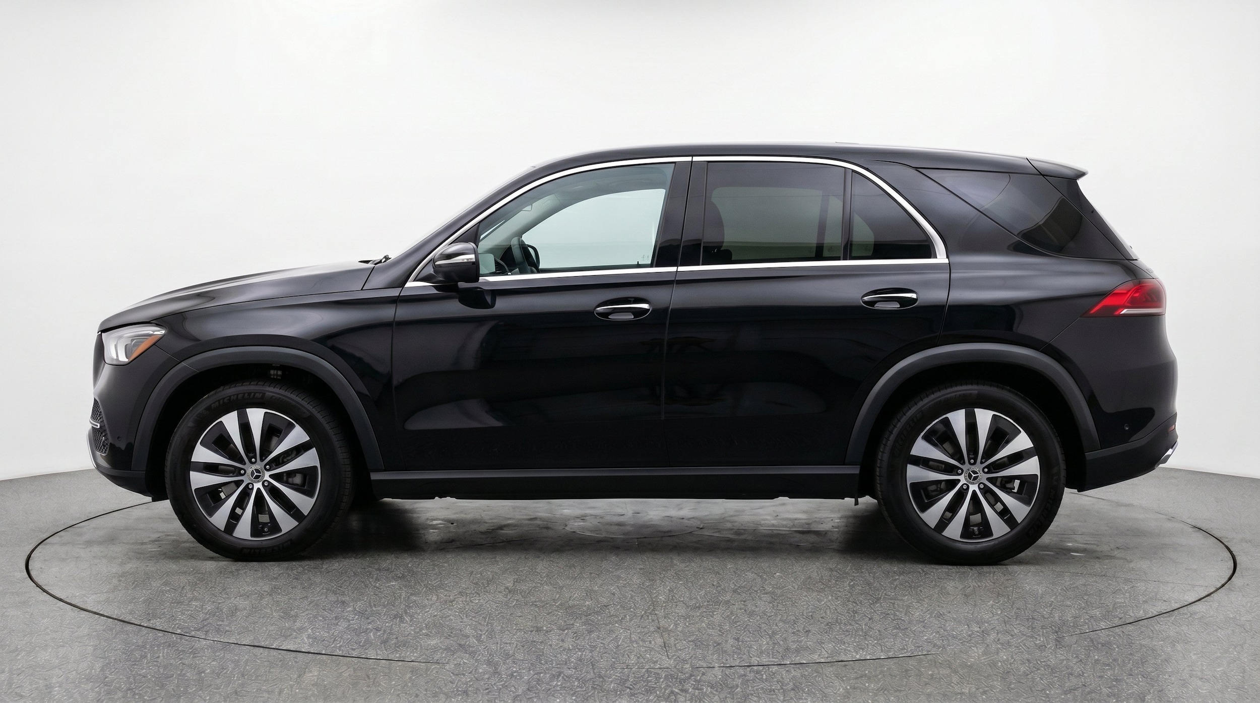 Thumbnail: 2026 Mercedes-Benz GLE - 5