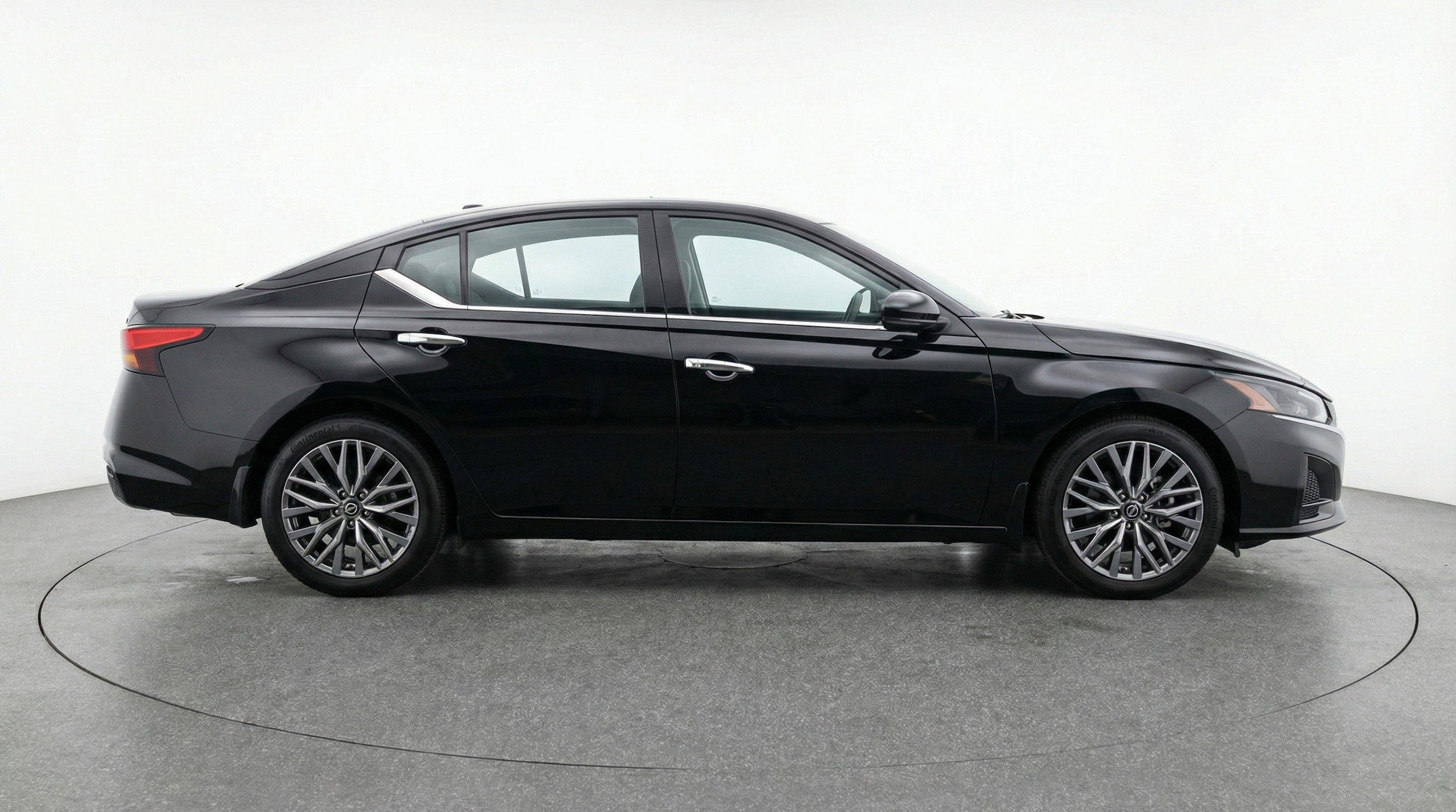 Thumbnail: 2025 Nissan Altima - 11
