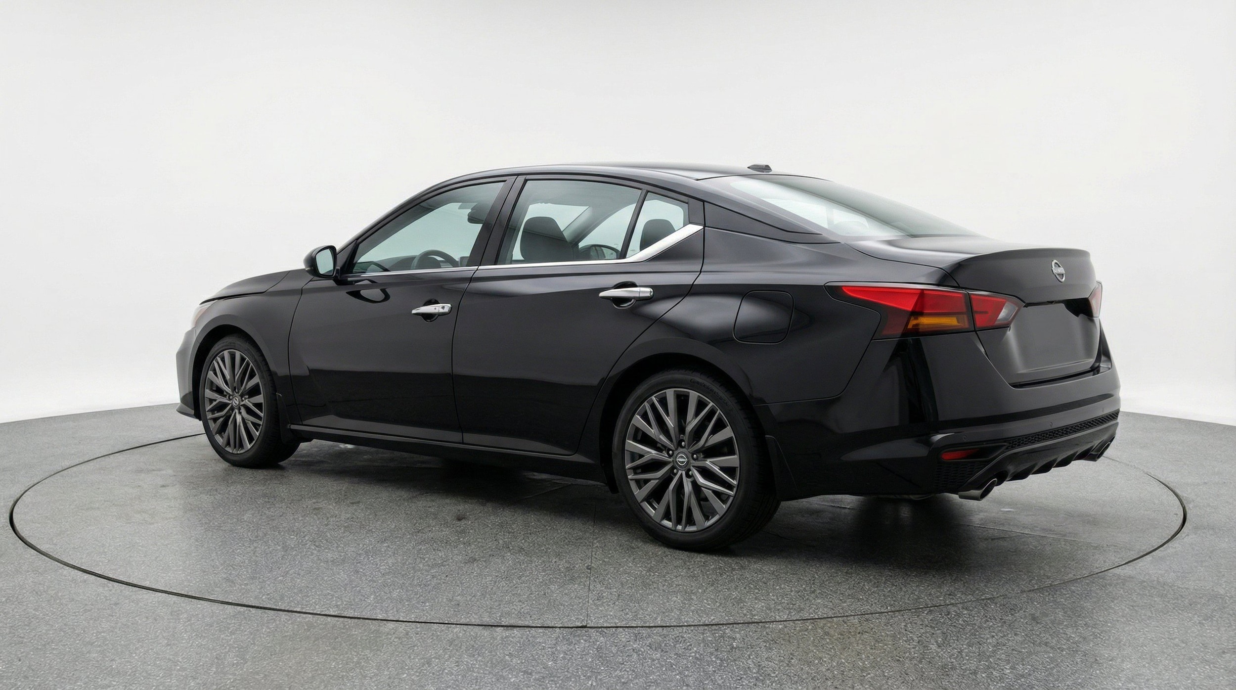 Thumbnail: 2025 Nissan Altima - 6