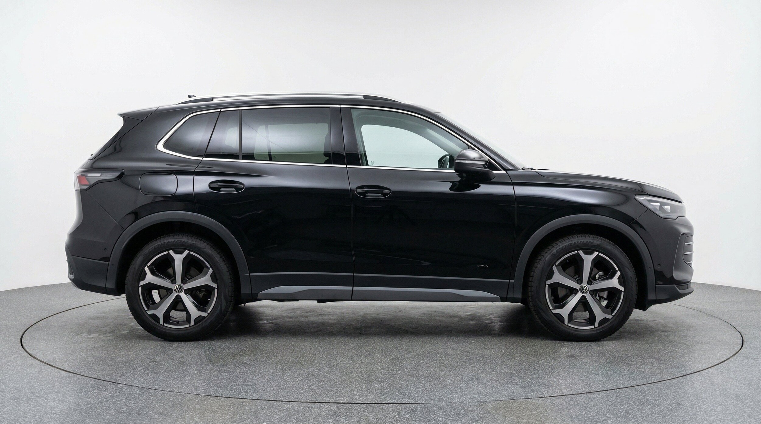 Thumbnail: 2026 Volkswagen Tiguan - 11