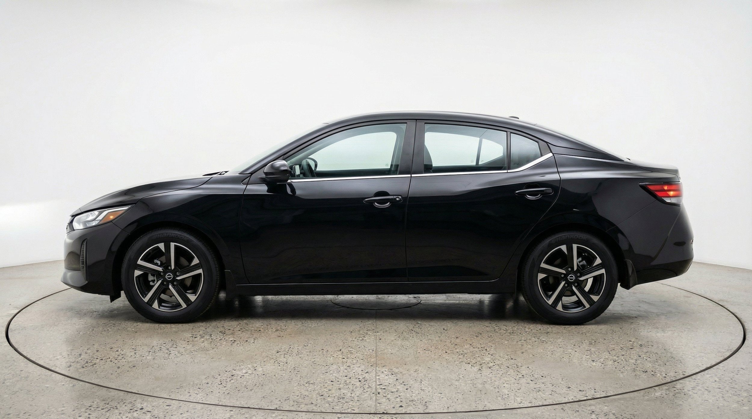Thumbnail: 2025 Nissan Sentra - 5