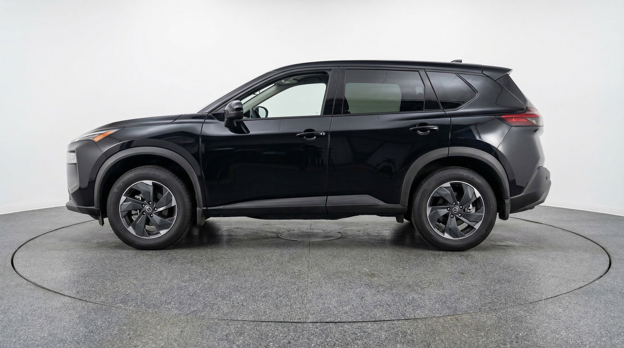 Thumbnail: 2025 Nissan Rogue - 5