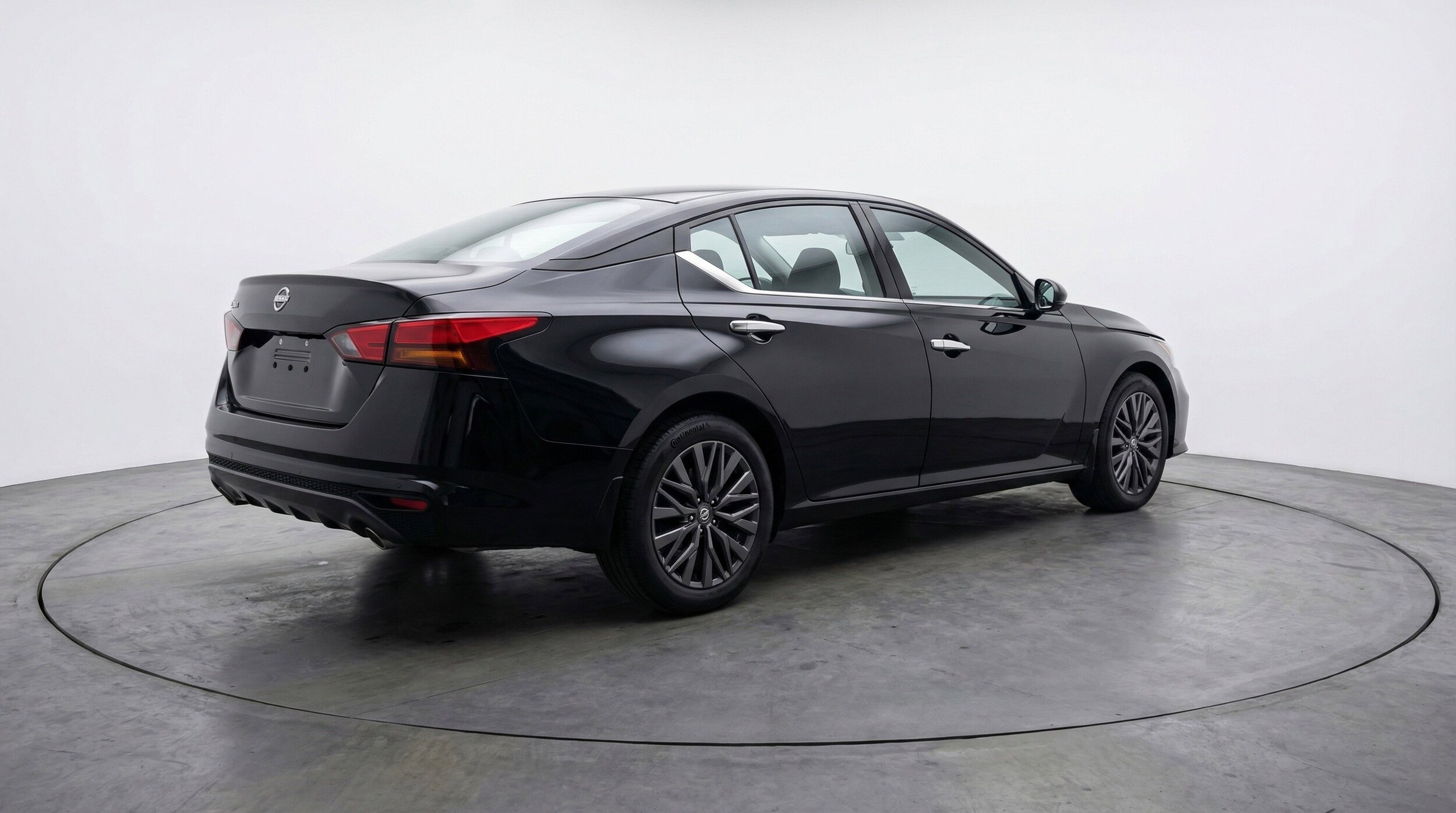 Thumbnail: 2025 Nissan Altima - 9