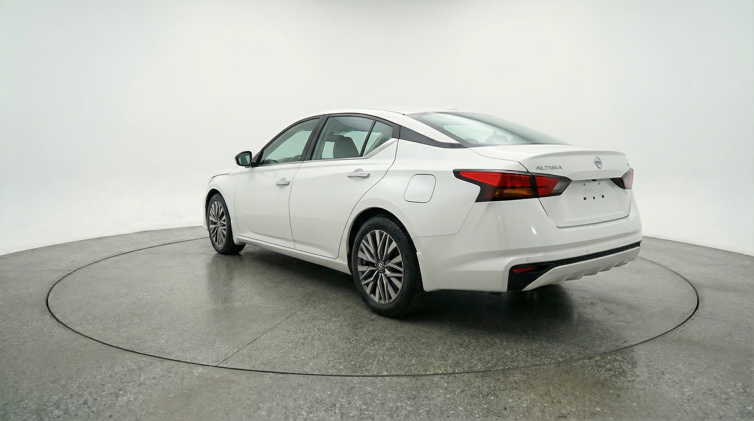 Thumbnail: 2025 Nissan Altima - 6