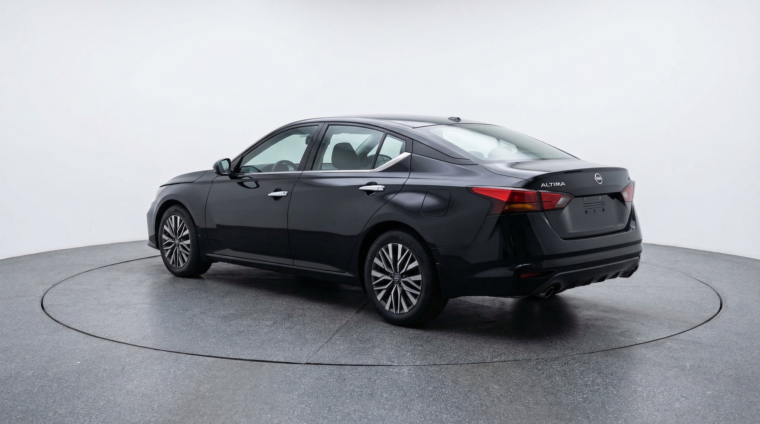 Thumbnail: 2025 Nissan Altima - 6