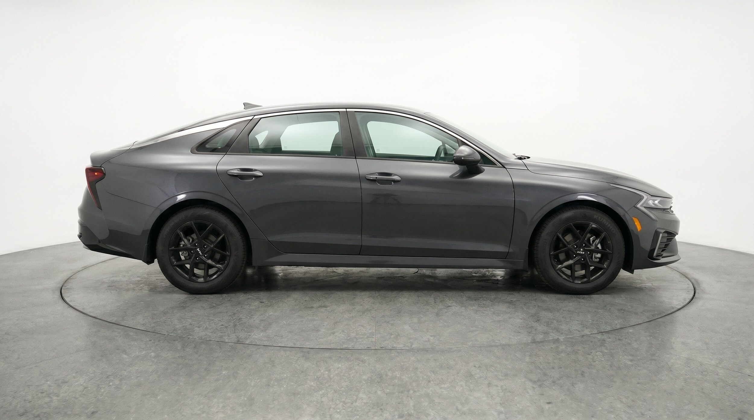 Thumbnail: 2025 Kia K5 - 10