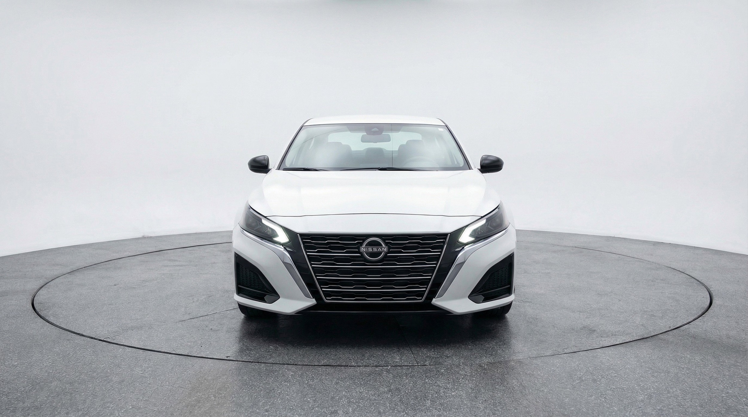 Thumbnail: 2025 Nissan Altima - 2