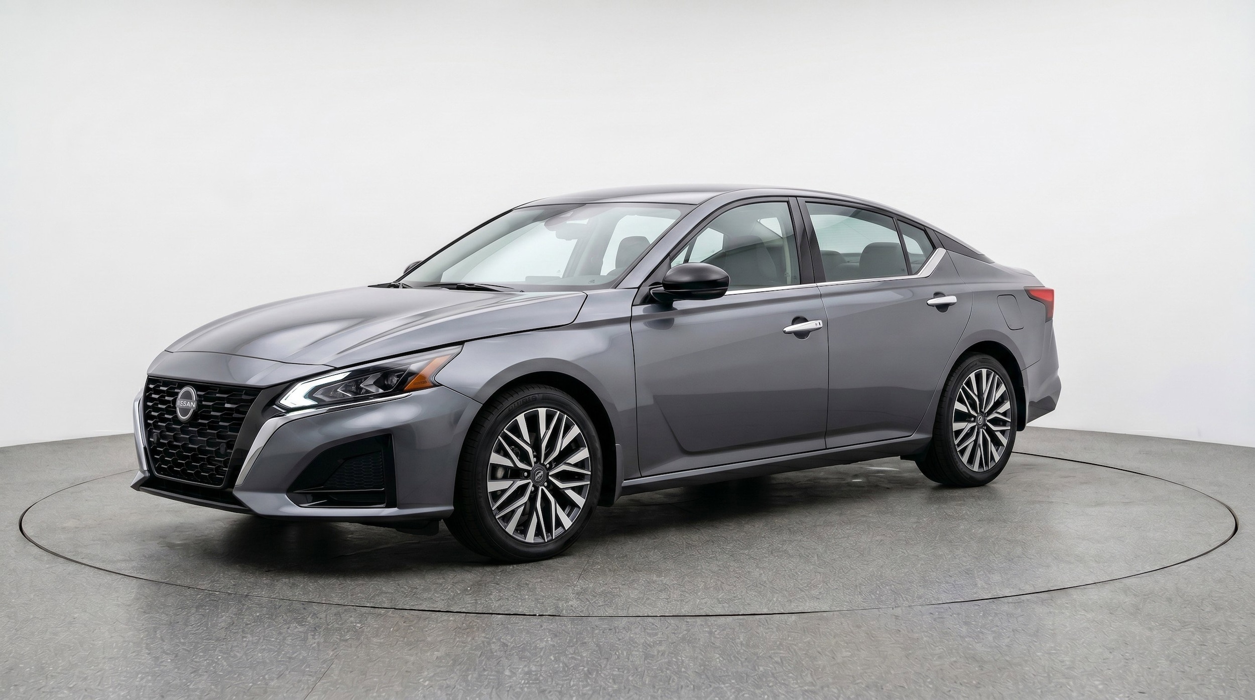 Thumbnail: 2025 Nissan Altima - 3