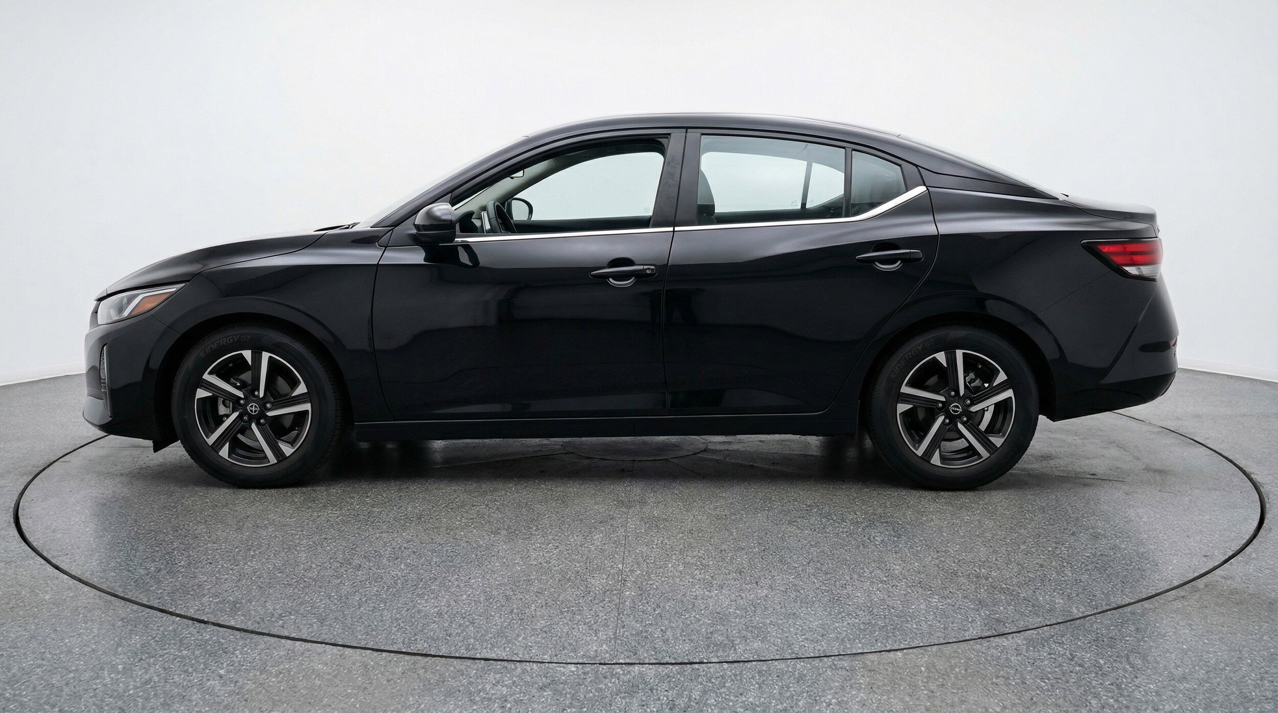 Thumbnail: 2025 Nissan Sentra - 5