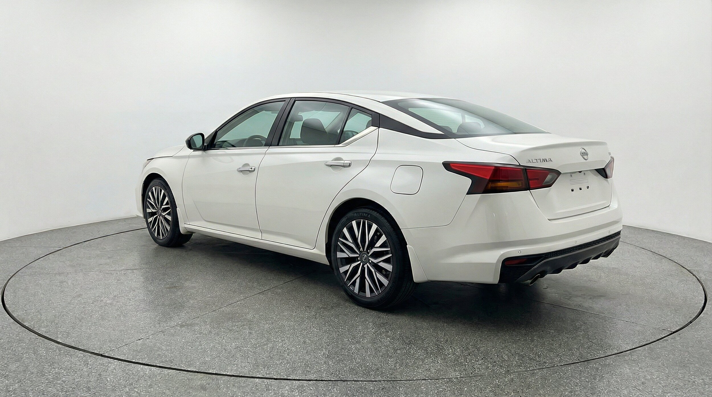 Thumbnail: 2025 Nissan Altima - 6