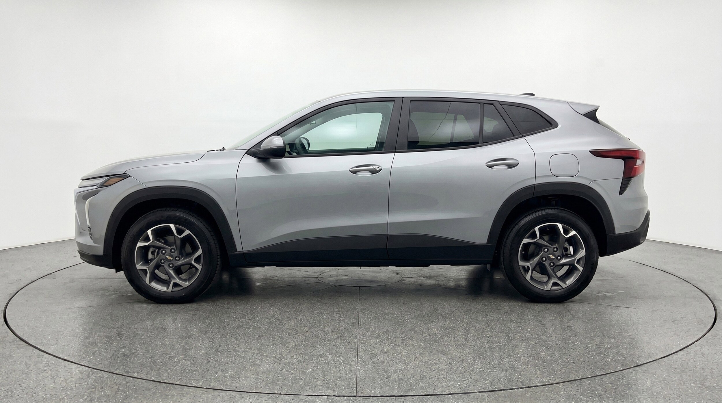 Thumbnail: 2025 Chevrolet Trax - 5