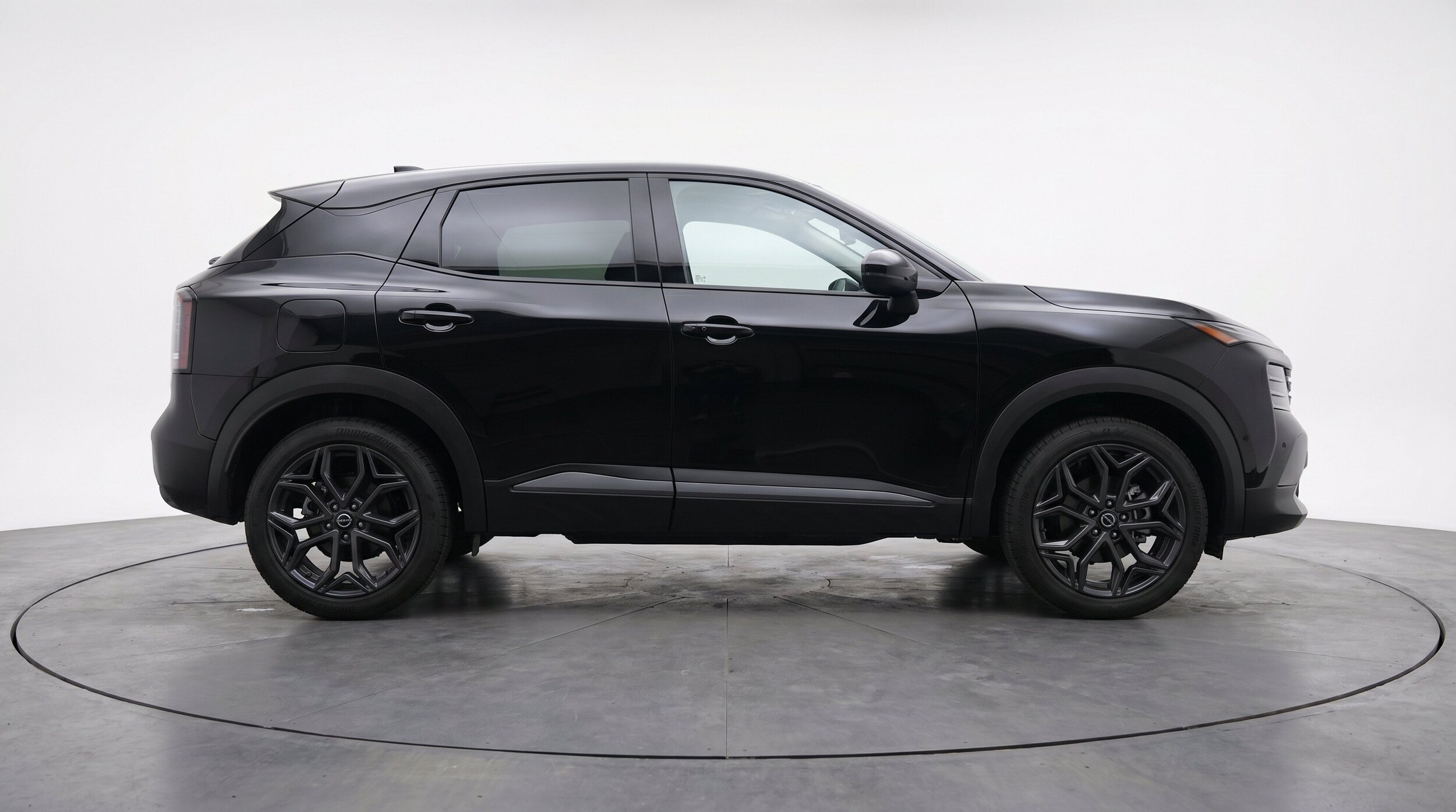 Thumbnail: 2026 Nissan Kicks - 10