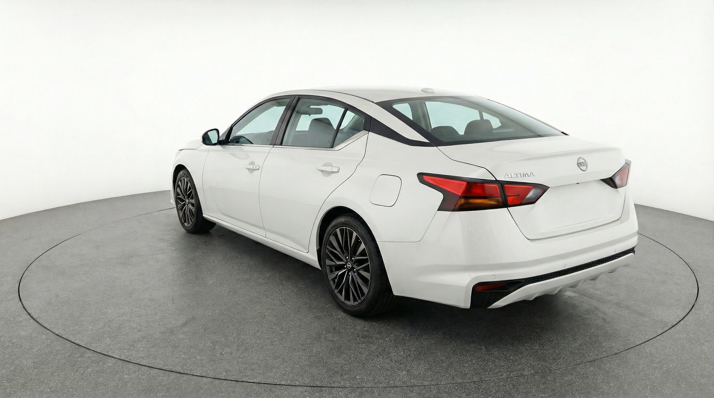 Thumbnail: 2025 Nissan Altima - 6