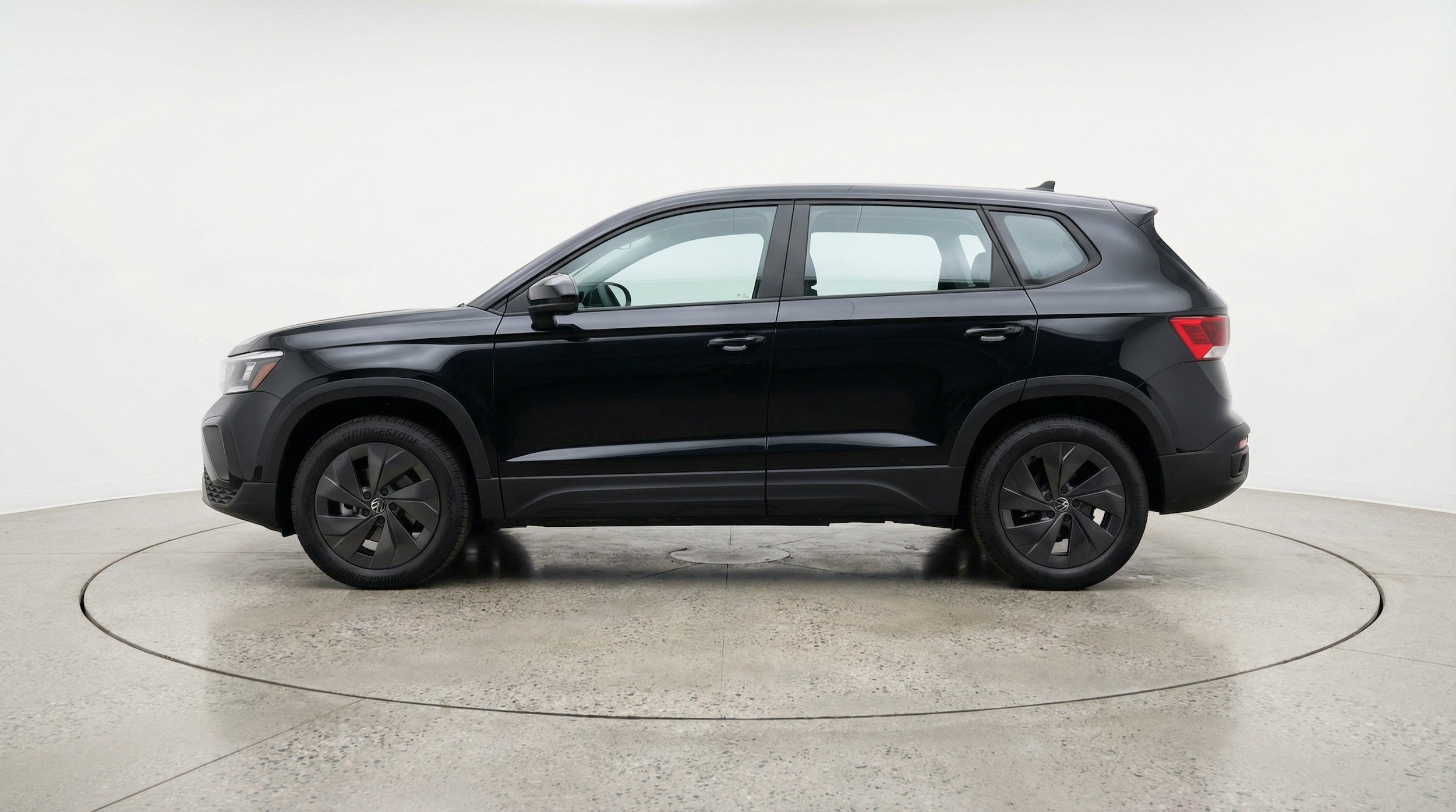 Thumbnail: 2026 Volkswagen Taos - 5