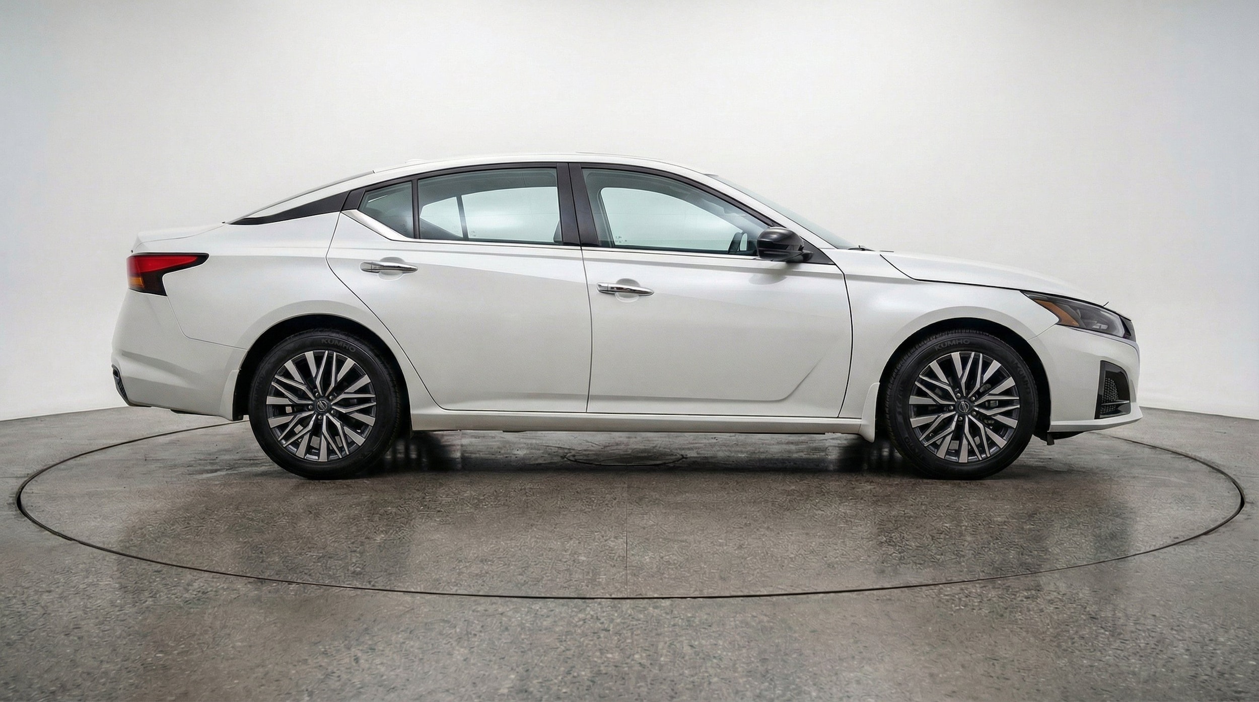 Thumbnail: 2025 Nissan Altima - 11
