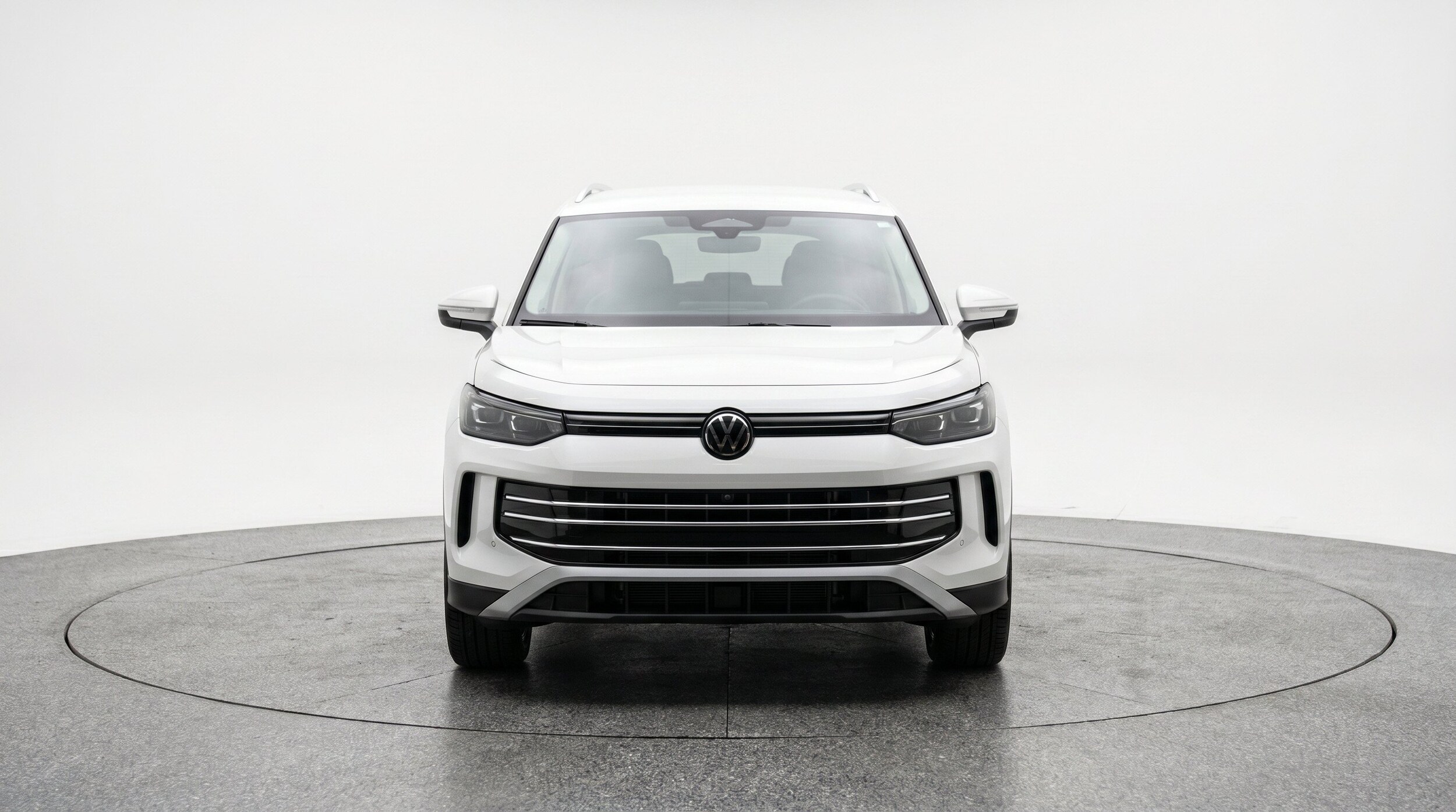 Thumbnail: 2026 Volkswagen Tiguan - 2