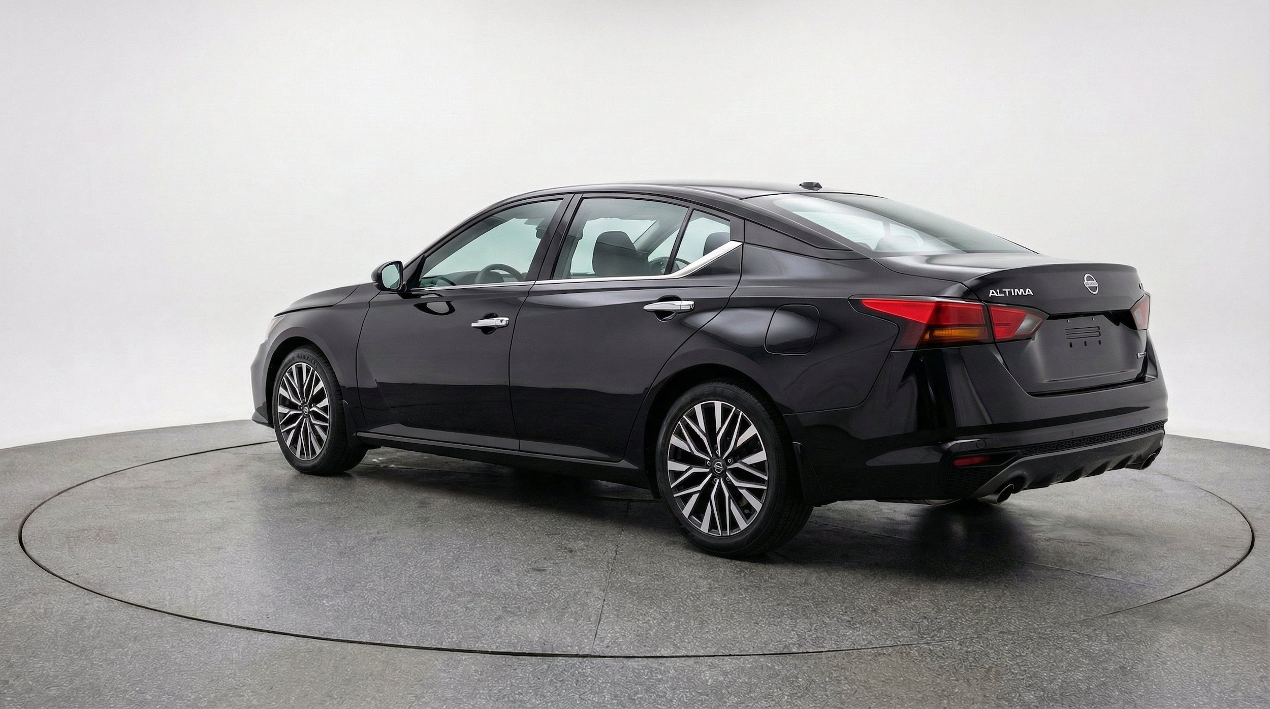 Thumbnail: 2025 Nissan Altima - 6