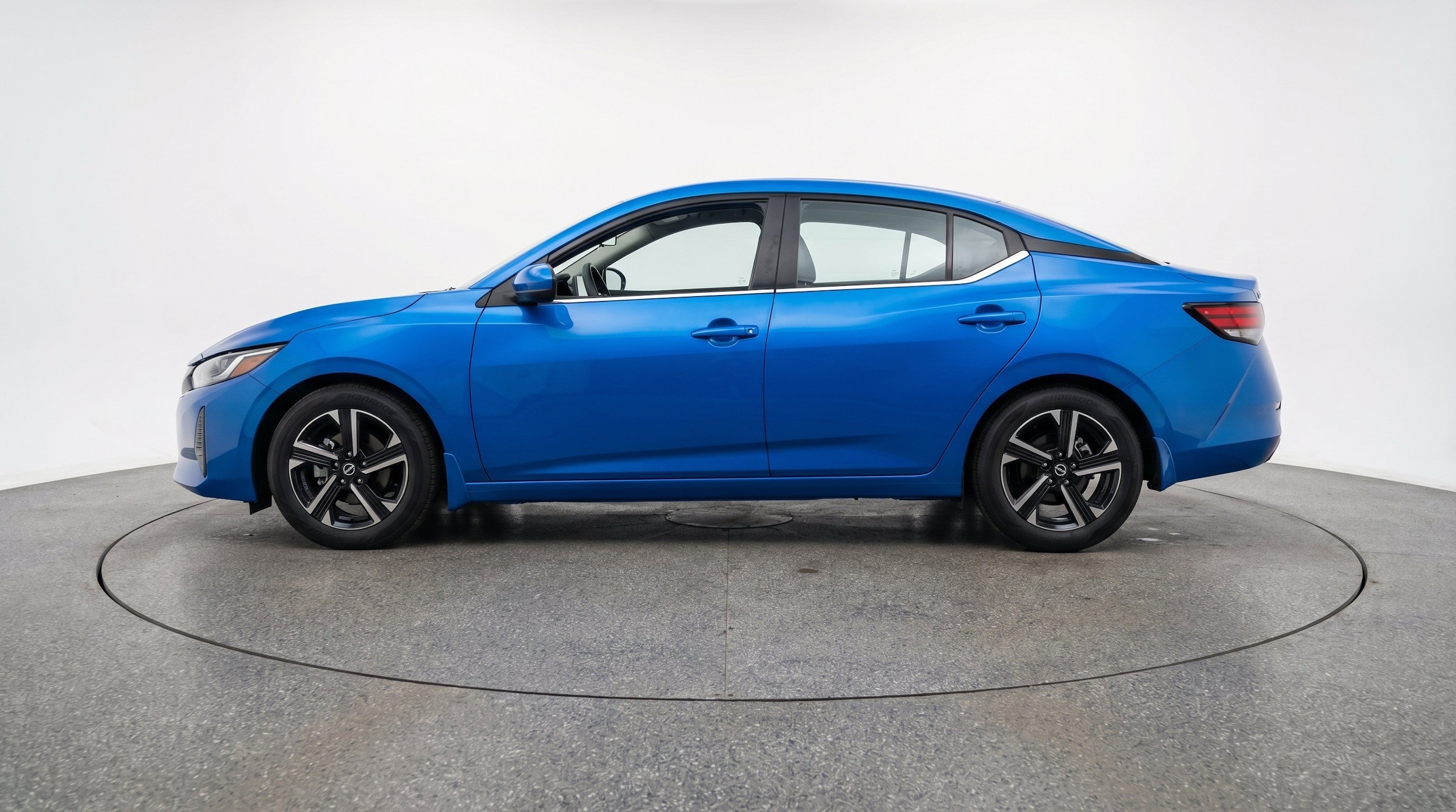 Thumbnail: 2025 Nissan Sentra - 5