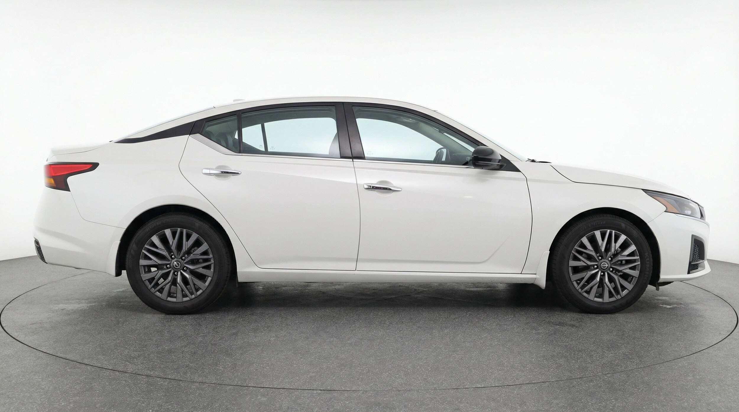 Thumbnail: 2025 Nissan Altima - 11