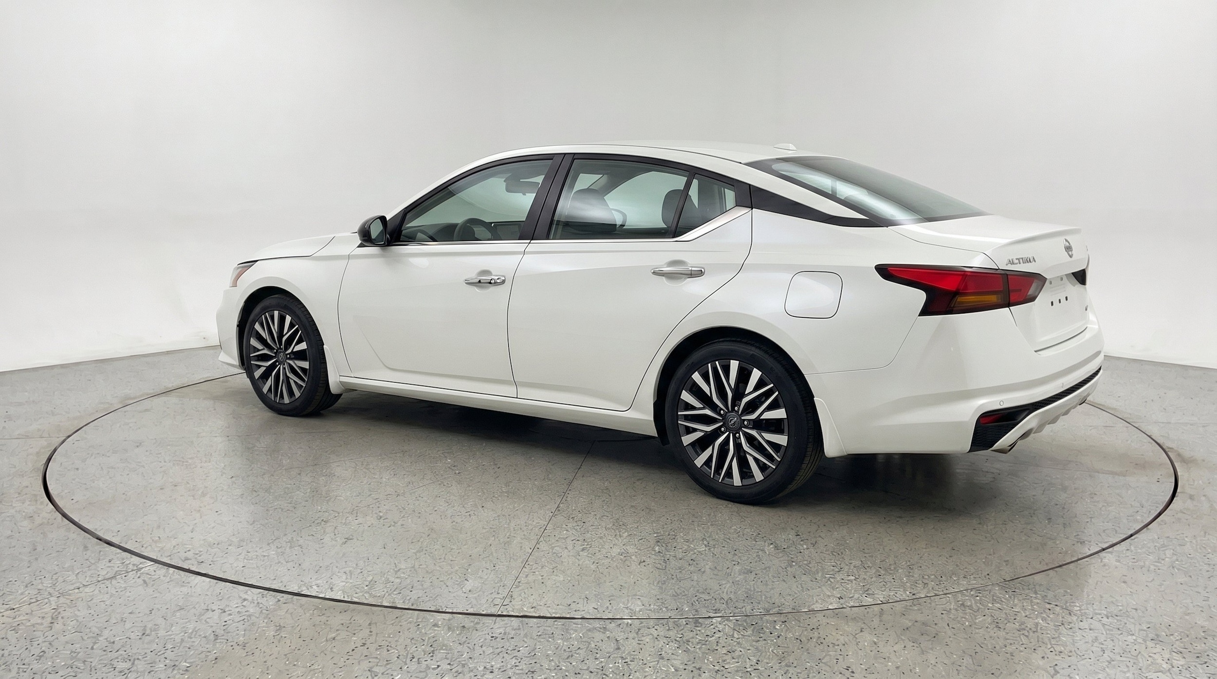 Thumbnail: 2025 Nissan Altima - 6