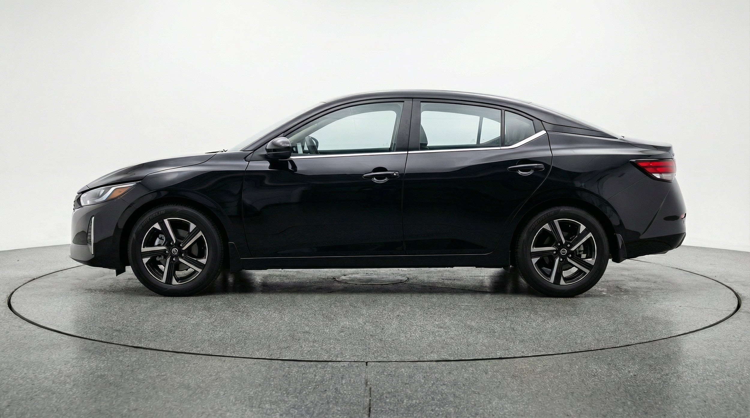 Thumbnail: 2025 Nissan Sentra - 5