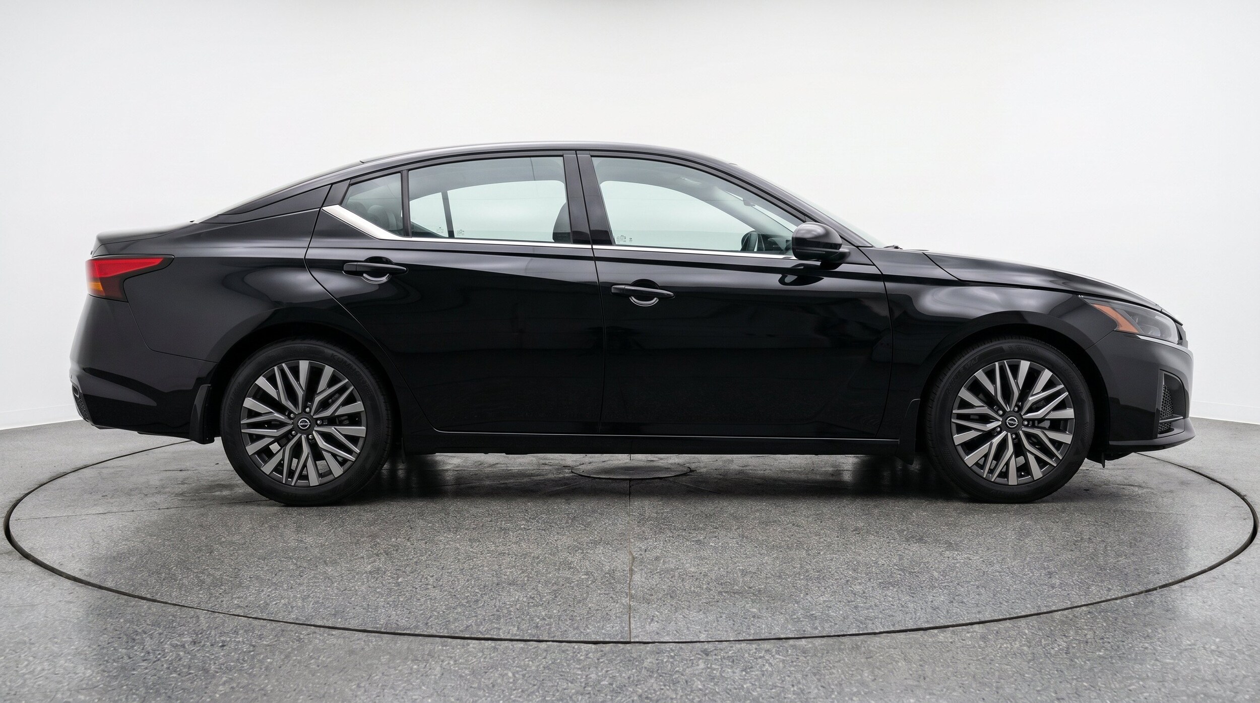 Thumbnail: 2025 Nissan Altima - 11