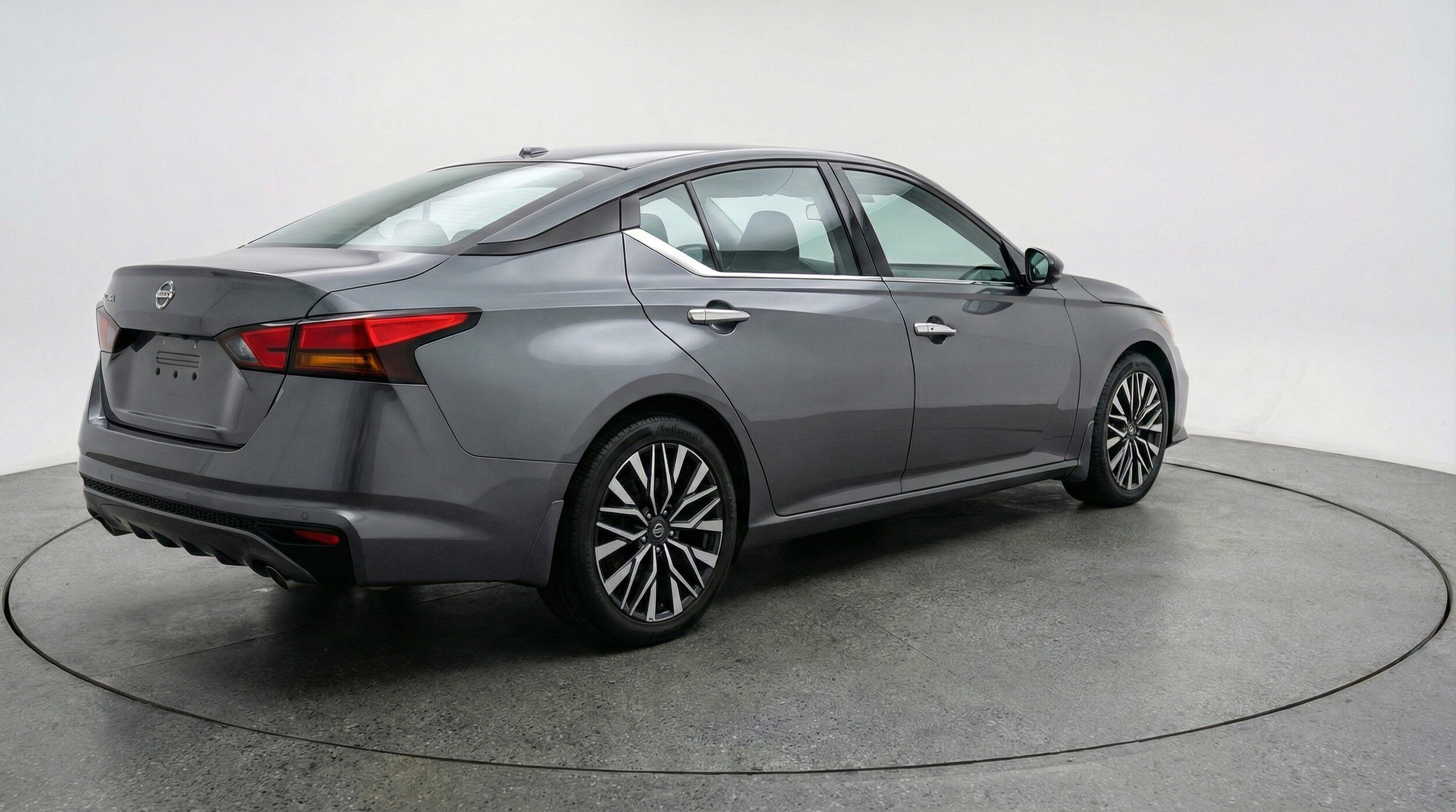 Thumbnail: 2025 Nissan Altima - 9