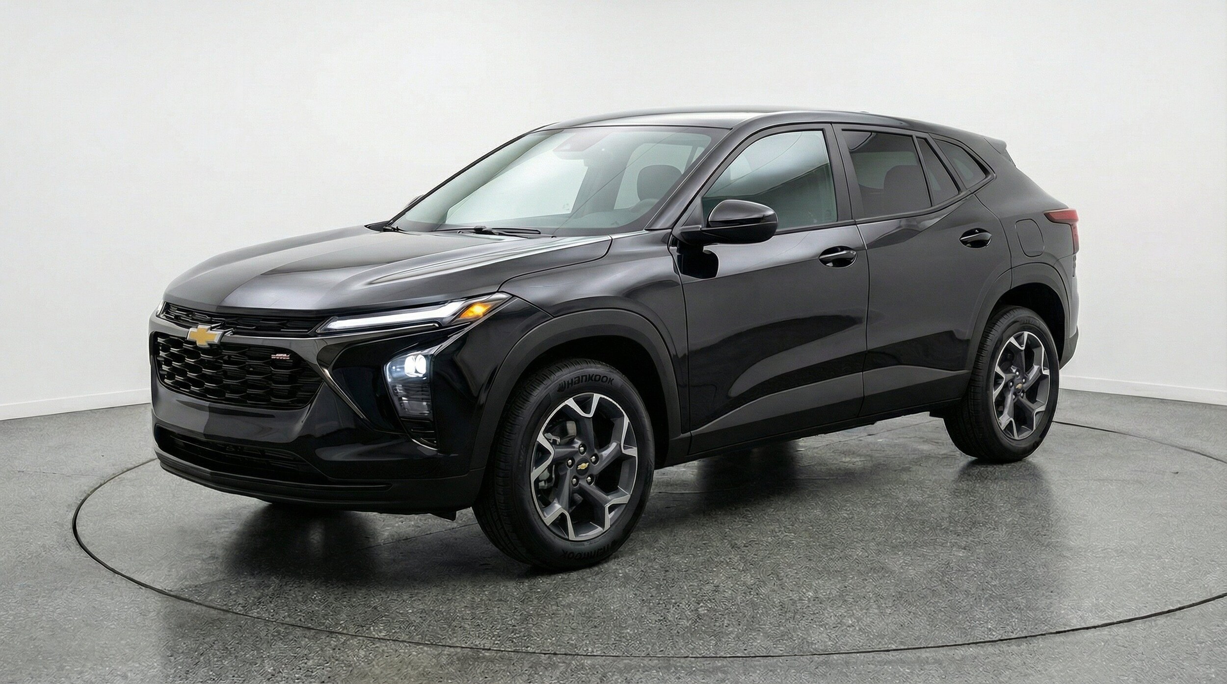 Thumbnail: 2025 Chevrolet Trax - 3
