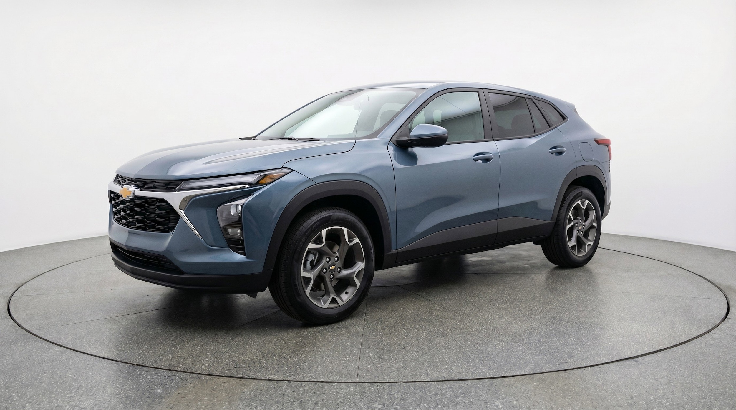 Thumbnail: 2025 Chevrolet Trax - 3