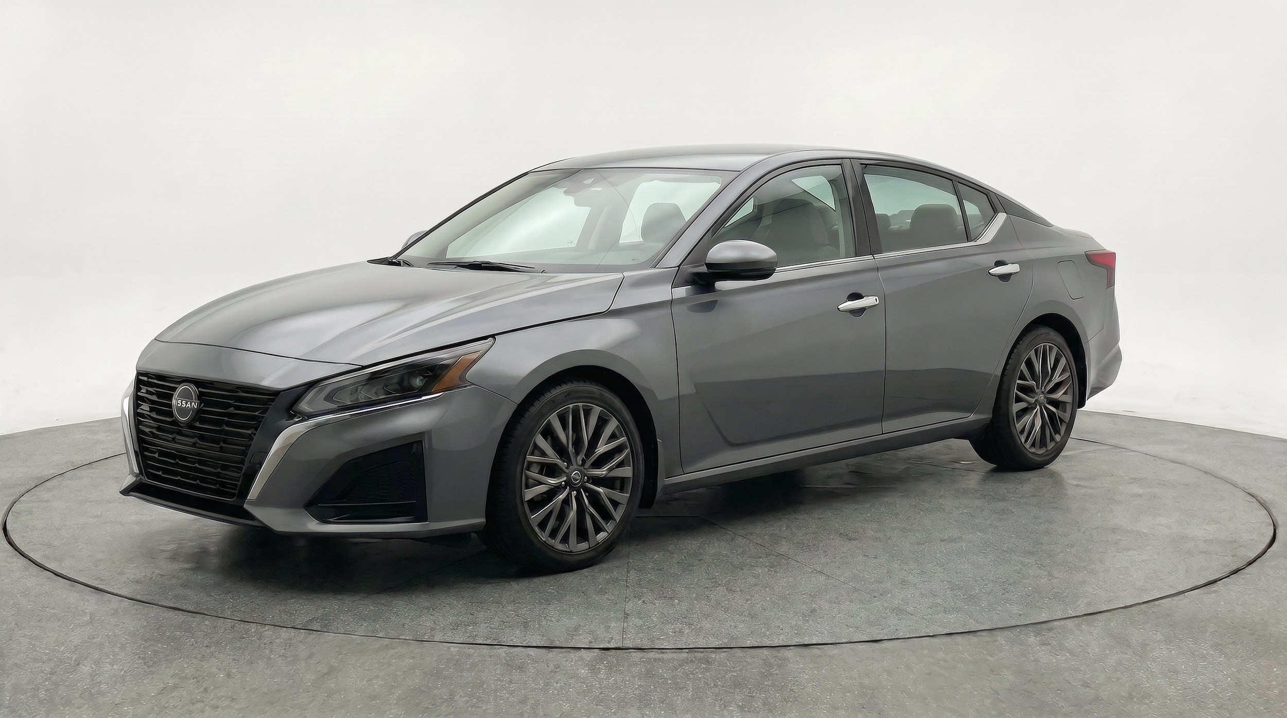 Thumbnail: 2025 Nissan Altima - 3